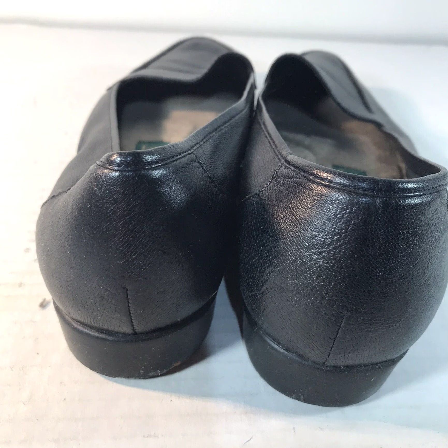Vintage Easy Spirit Flats Women Size 7.5 Black Leather Slip-On Casual Comfort Shoes Size US 7.5 / IT 37.5 - 2 Thumbnail