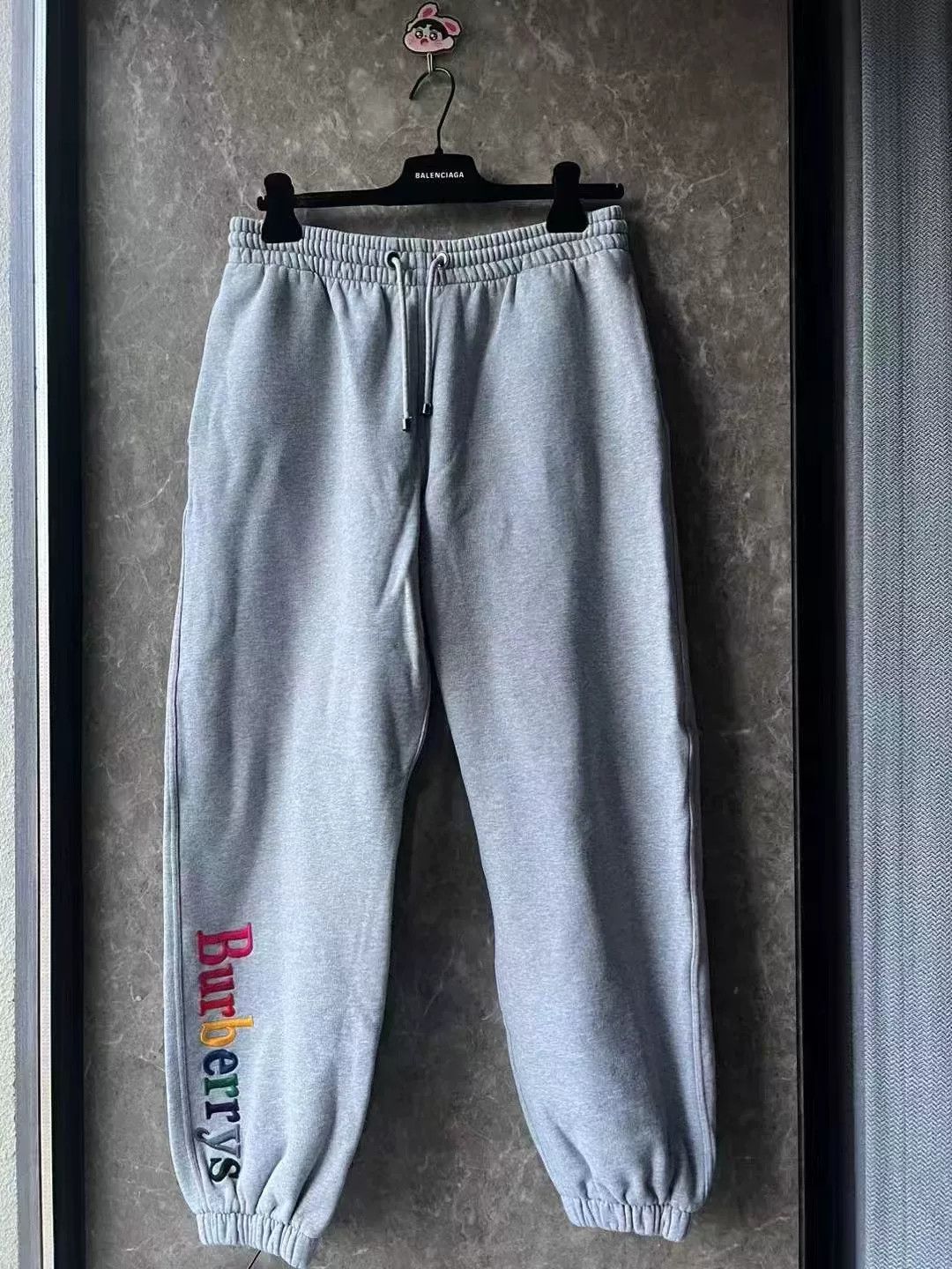 Burberry Burberry Colorful Embroidered Logo Sweatpants Size US 32 / EU 48 - 1 Thumbnail