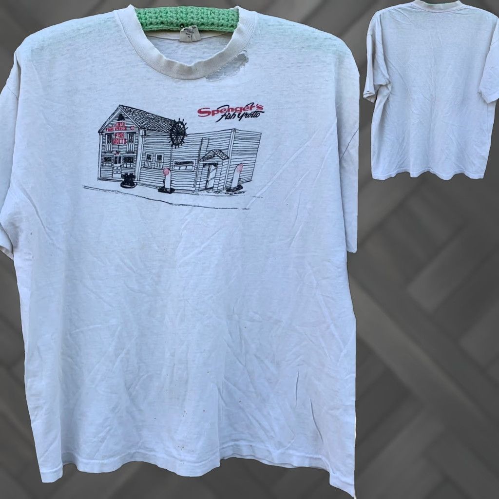Vintage VINTAGE Belton Spengers Fish Grotto t shirt Short Sleeve White Cotton XL Mens Graphic Tee Vintage Sportswear/Beach 90s Size US XL / EU 56 / 4 - 1 Thumbnail