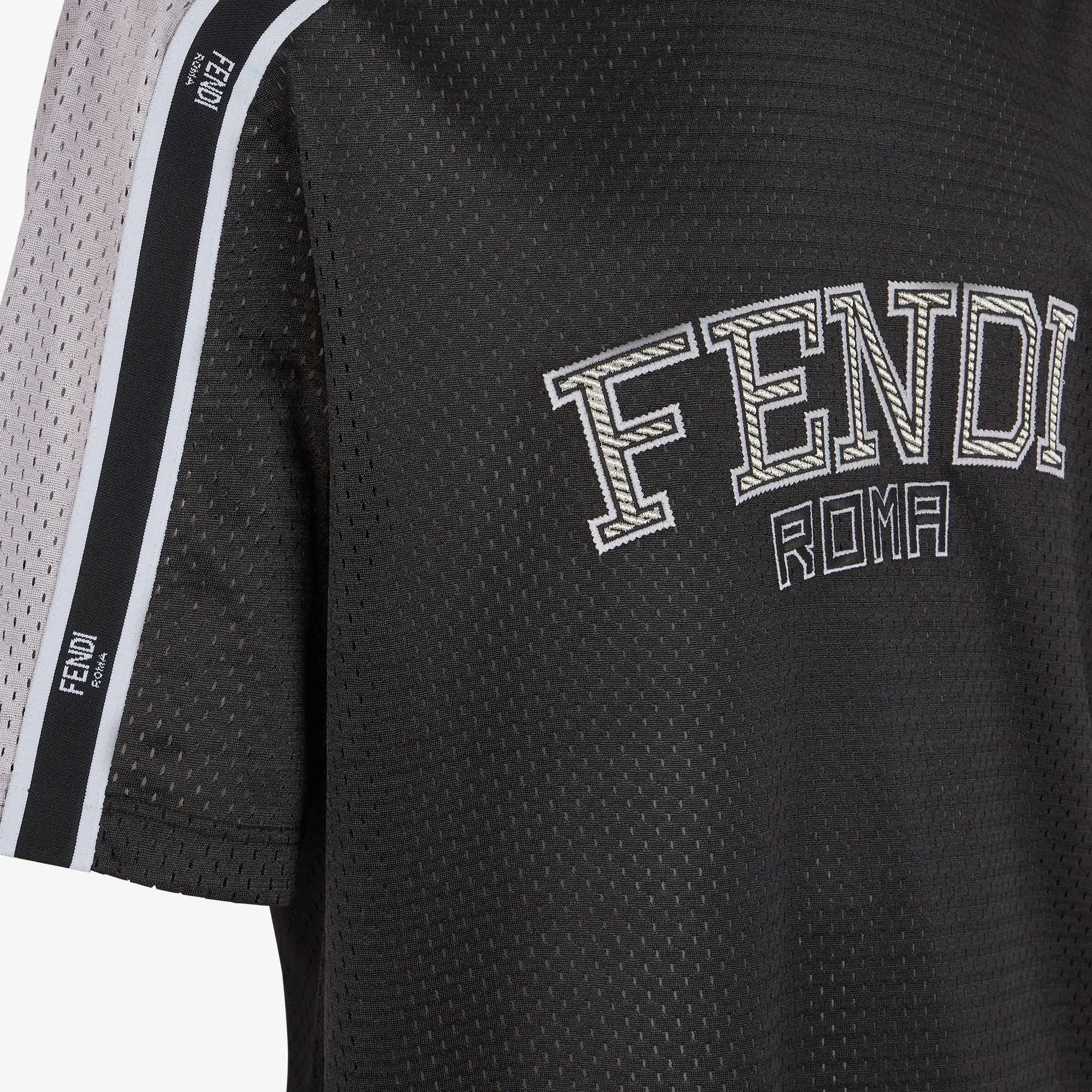 Fendi o1w1db10724 T-Shirt in Black/Silver Size US L / EU 52-54 / 3 - 8 Thumbnail