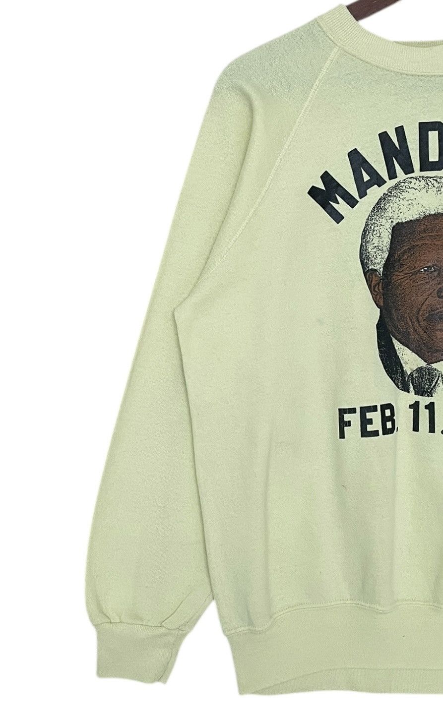 Vintage Vintage Nelson Mandela Sweatshirt 1990s Size US L / EU 52-54 / 3 - 3 Thumbnail