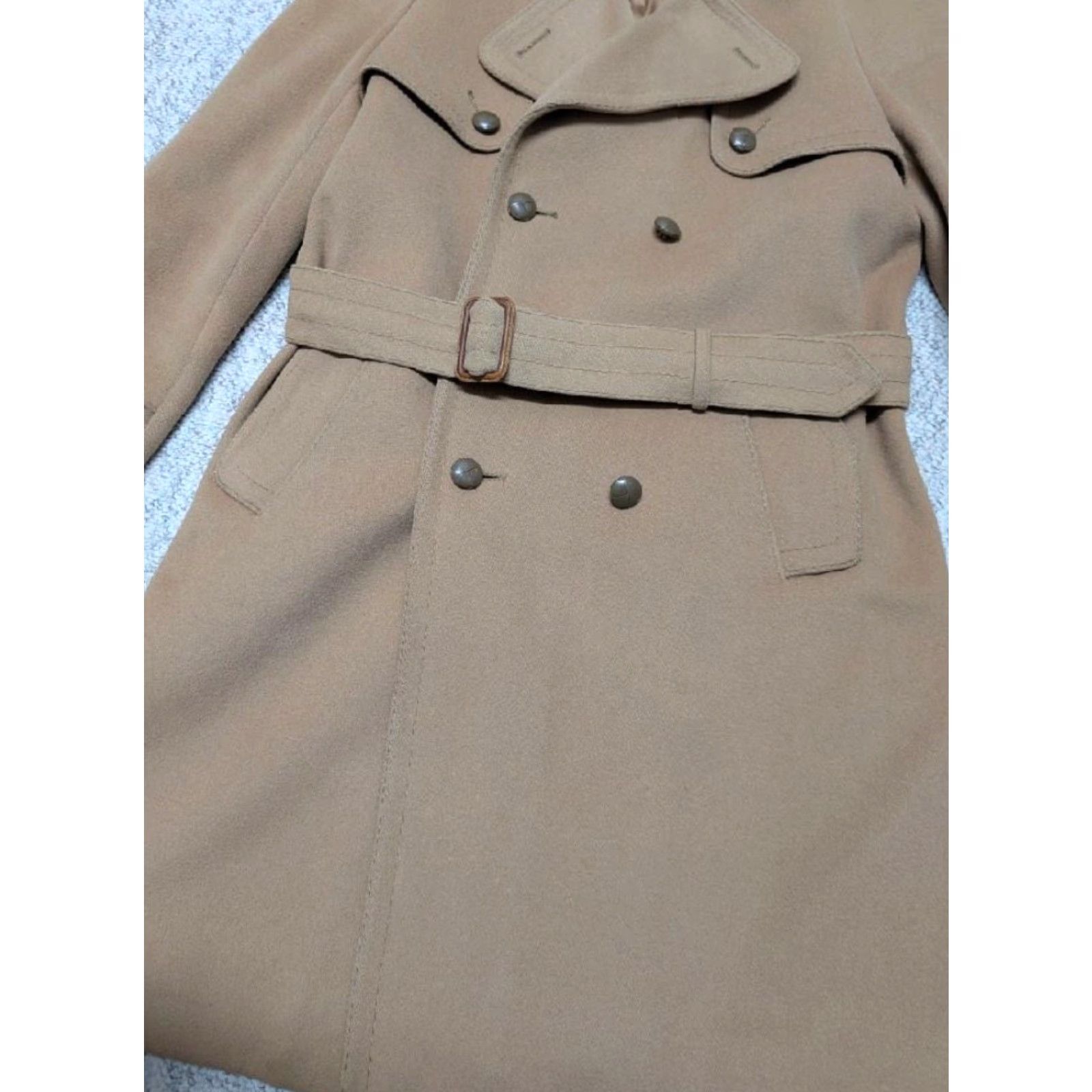 Camel VINTAGE belted overcoat MEN camel brown 40 wool felted wool long coat with belt buckle 40L 40 chest Mens Size US M / EU 48-50 / 2 - 6 Thumbnail