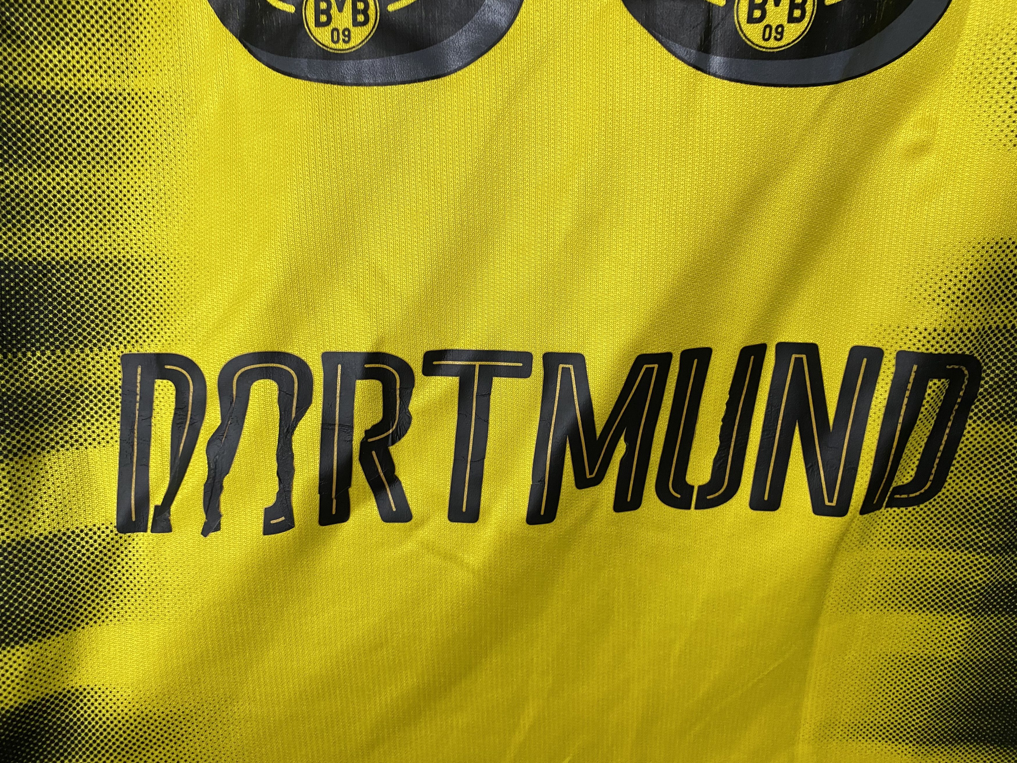 Puma BORUSSIA DORTMUND 2017 2018 HOME CUP FOOTBALL SHIRT SOCCER Size US M / EU 48-50 / 2 - 5 Thumbnail