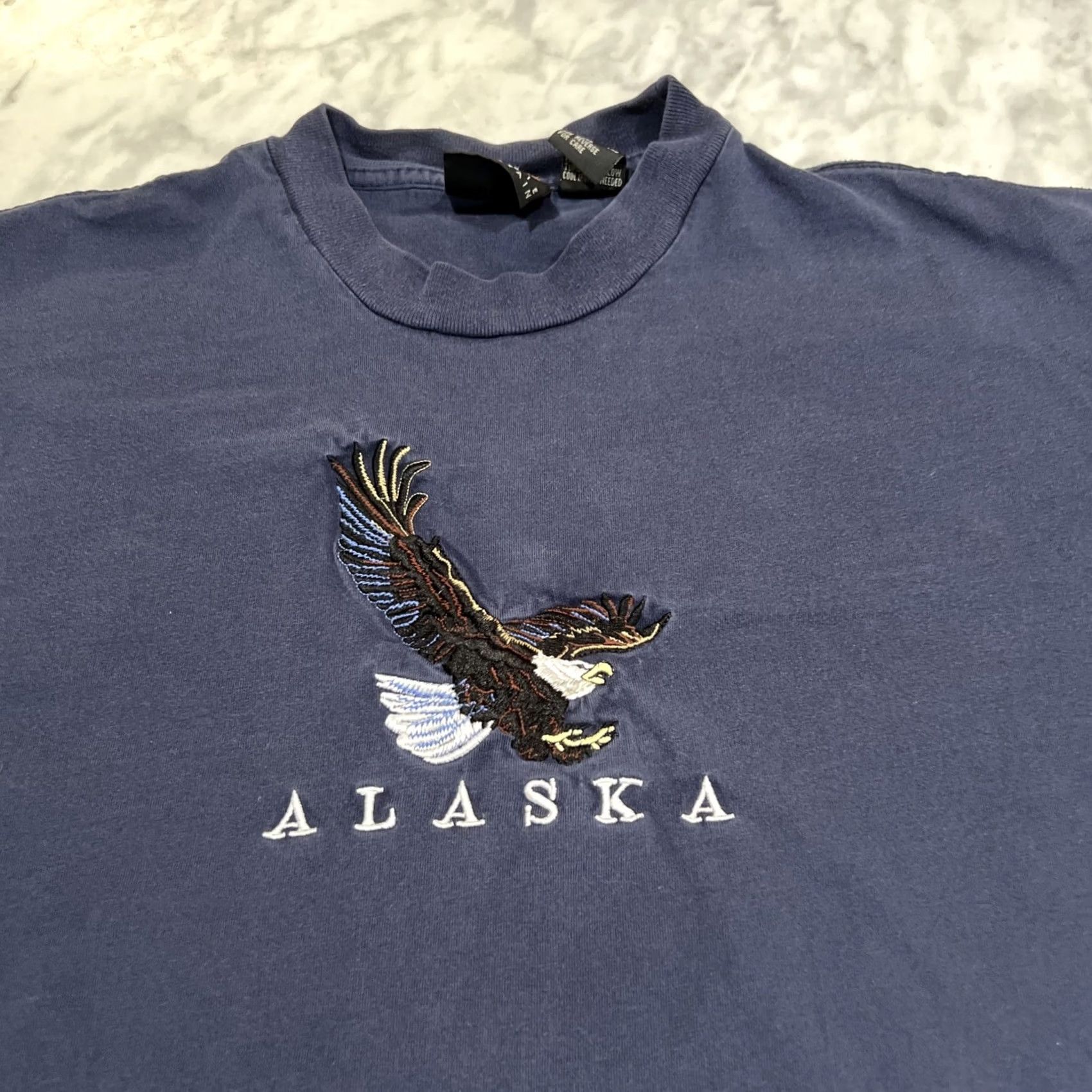 Vintage VINTAGE Alaska T Shirt Men XL Eagle Embroidery Short sleeve Cotton Prairie Mountian Blue Nature Travel Eagle Mens XL Cotton Shirt Size US XL / EU 56 / 4 - 2 Thumbnail