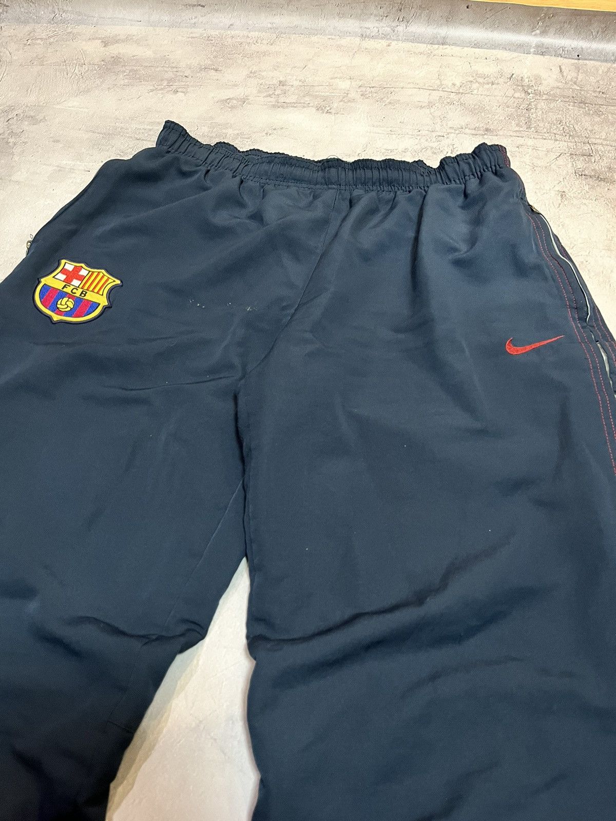 Nike × Vintage Nike Vintage FC Barcelona Nylon Pants Total 90 Size US 32 / EU 48 - 3 Thumbnail
