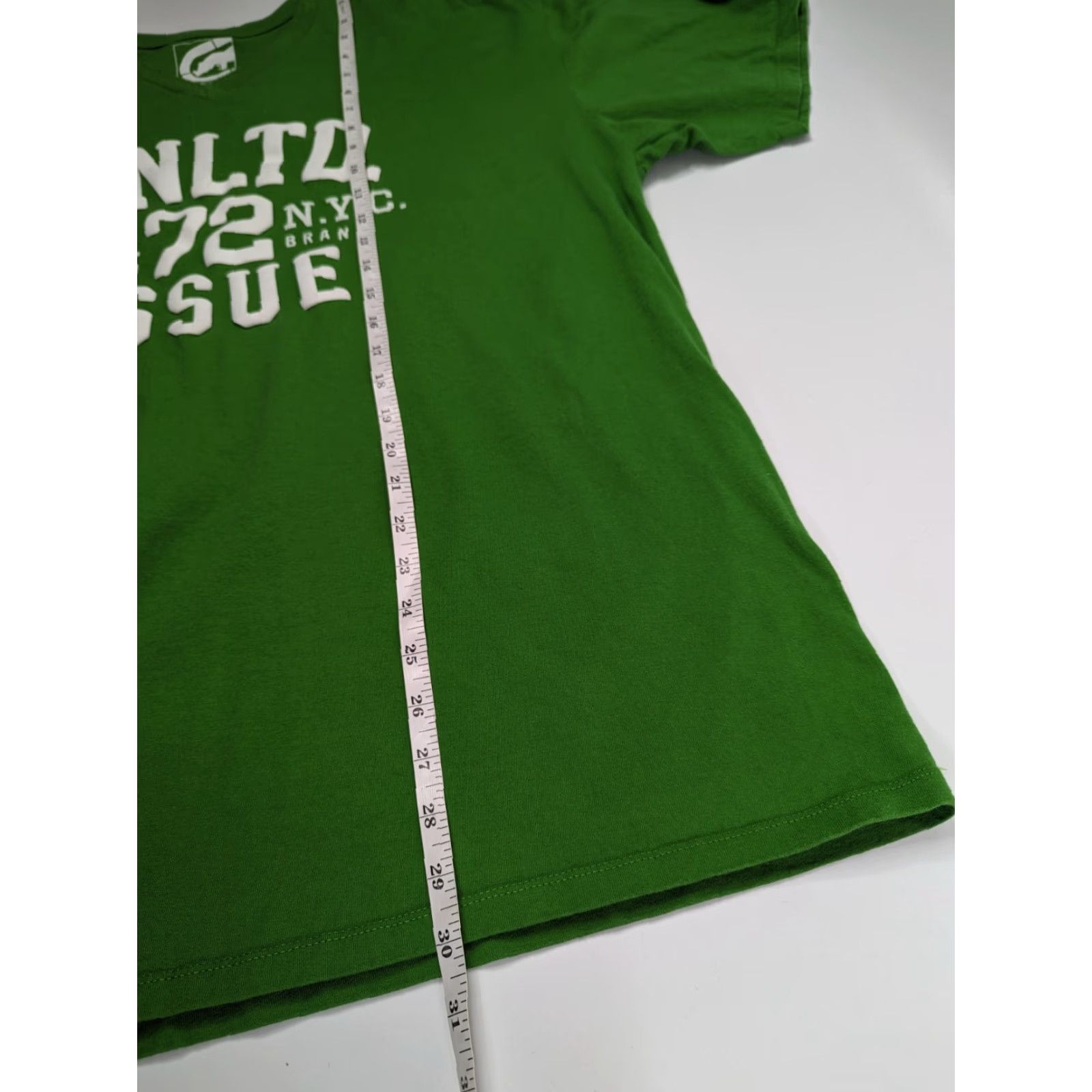 Ecko Unltd. VINTAGE Ecko Unltd. NYC 1972 Issue Tee Shirt Green V-Neck Men 3XL Shirt Mens Streetwear Size US XXL / EU 58 / 5 - 4 Thumbnail