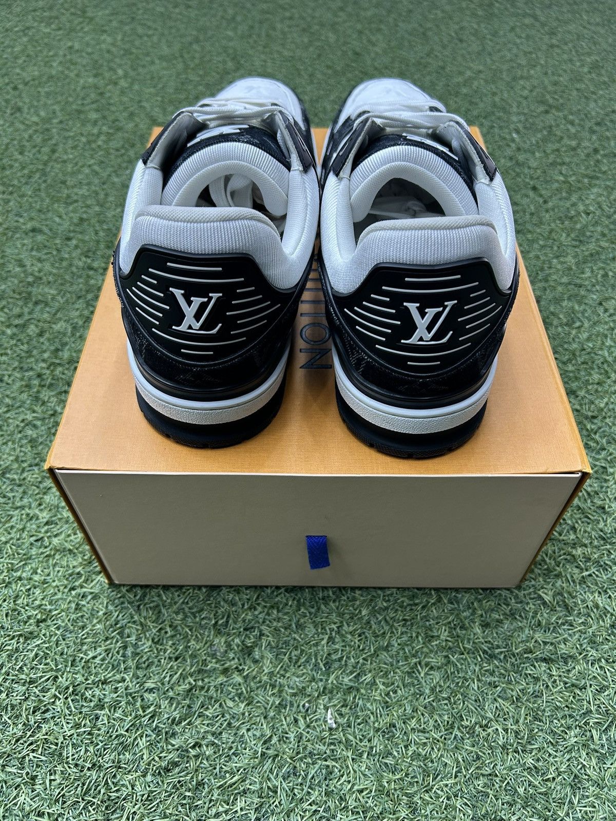 Louis Vuitton Louis Vuitton Trainers Size US 13 / EU 46 - 4 Thumbnail