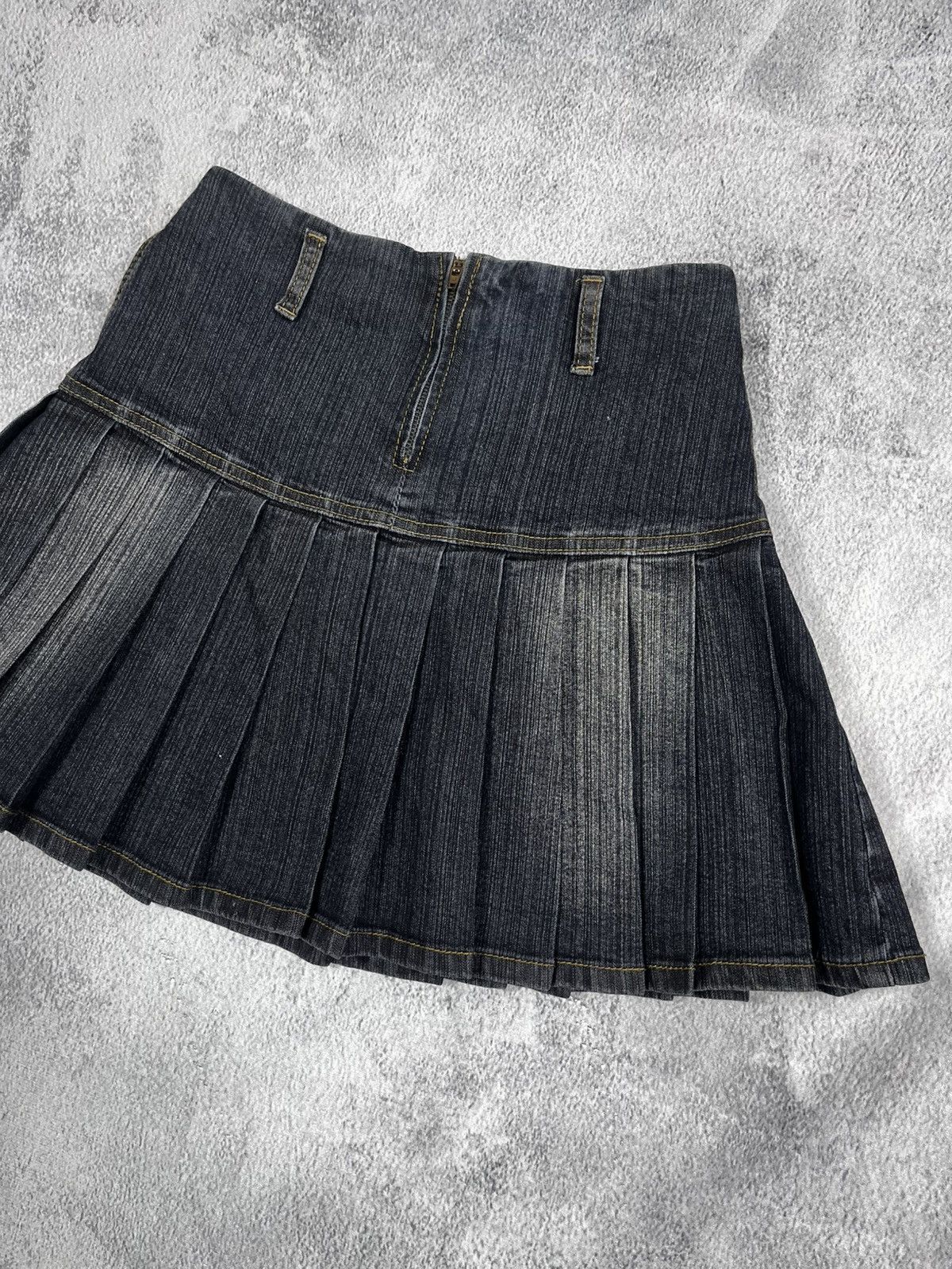 Japanese Brand × Vintage Vintage Y2K denim mini skirt streetwear style size S Size 28" / US 6 / IT 42 - 6 Thumbnail