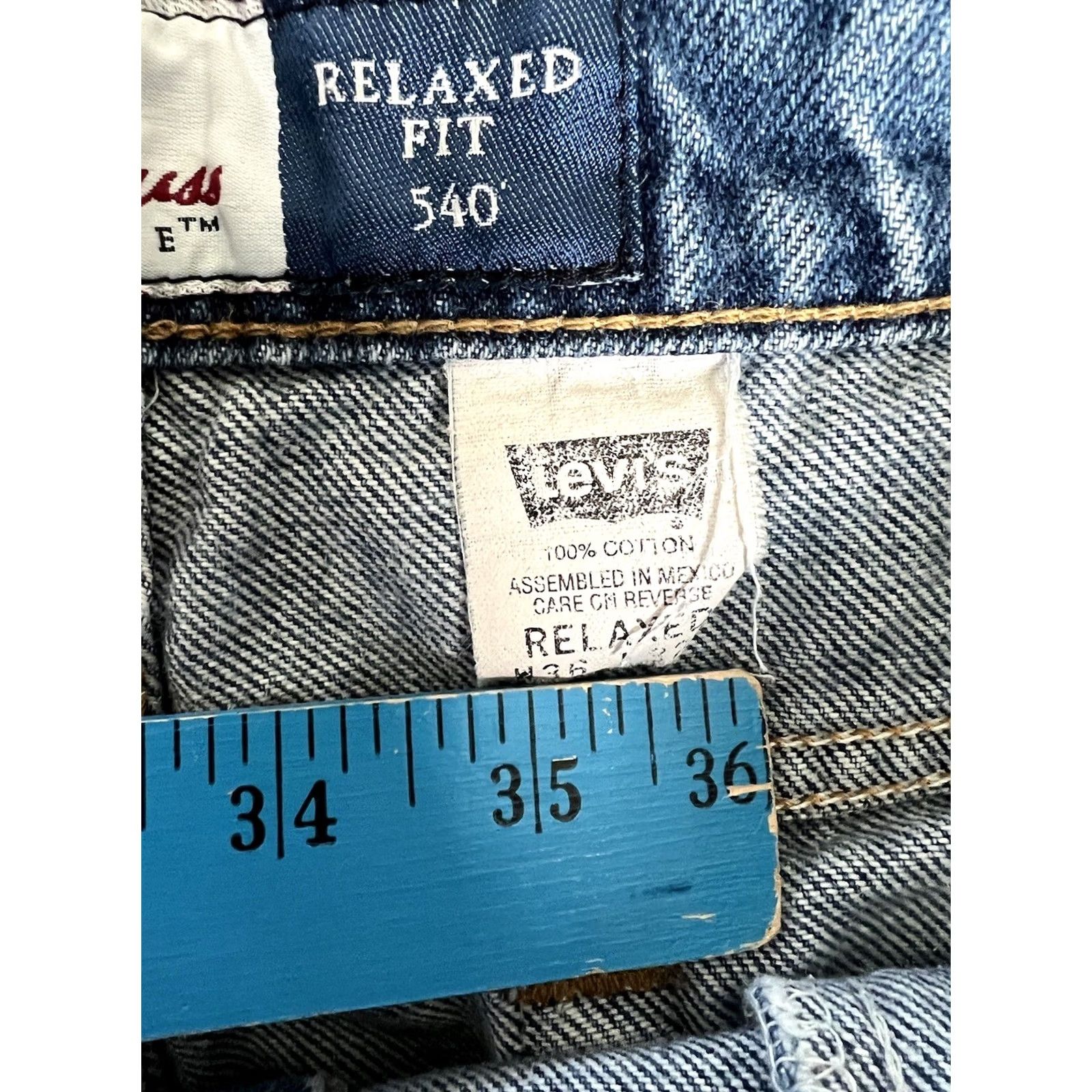 Levi's VINTAGE Levi's 540 Jeans Blue Denim 34x30 Medium Wash Relaxed Straight Men Size US 34 / EU 50 - 4 Thumbnail