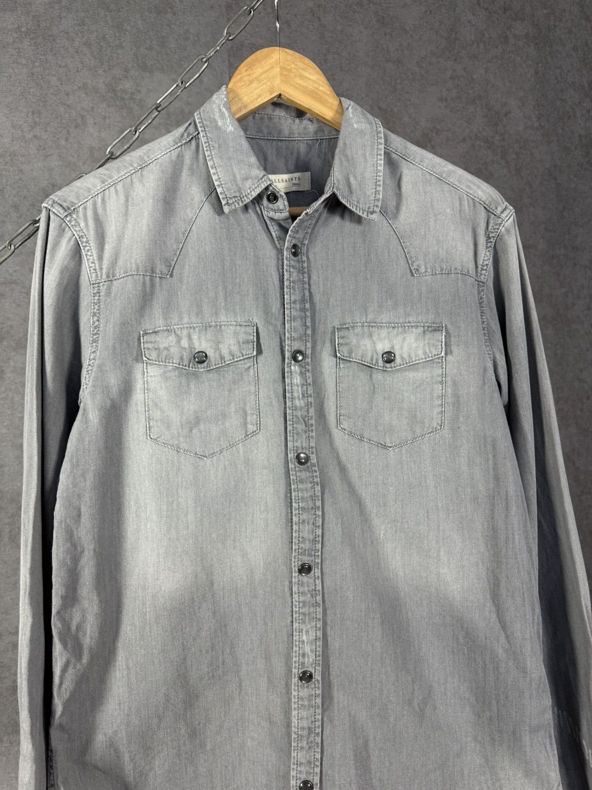 Allsaints Allsaints designer double pocket distressed shirt Size US S / EU 44-46 / 1 - 3 Thumbnail