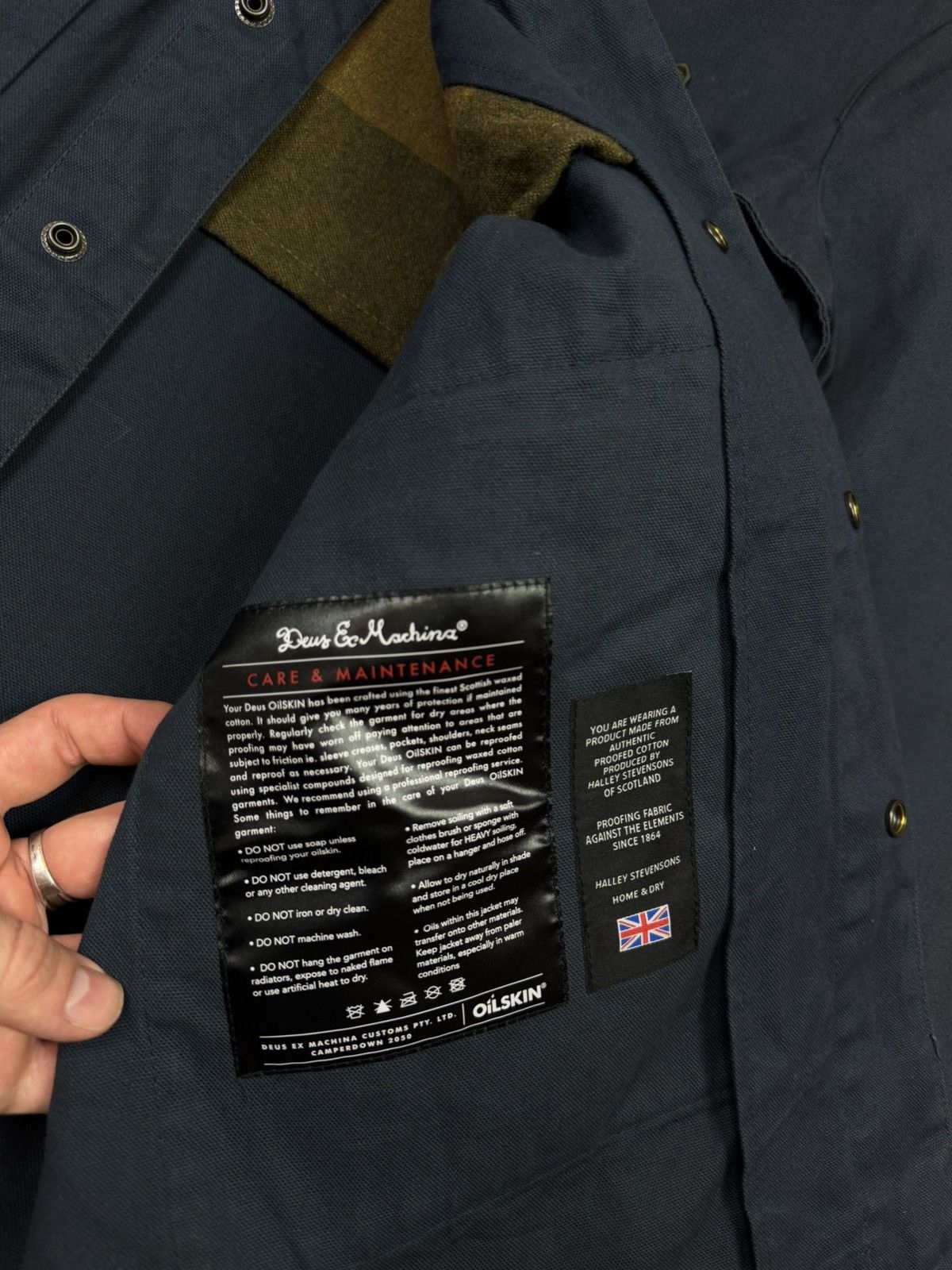 Deus Ex Machina Deus Ex Machina Flood Waxed Cotton Jacket Halley Stevensons Size US M / EU 48-50 / 2 - 9 Thumbnail
