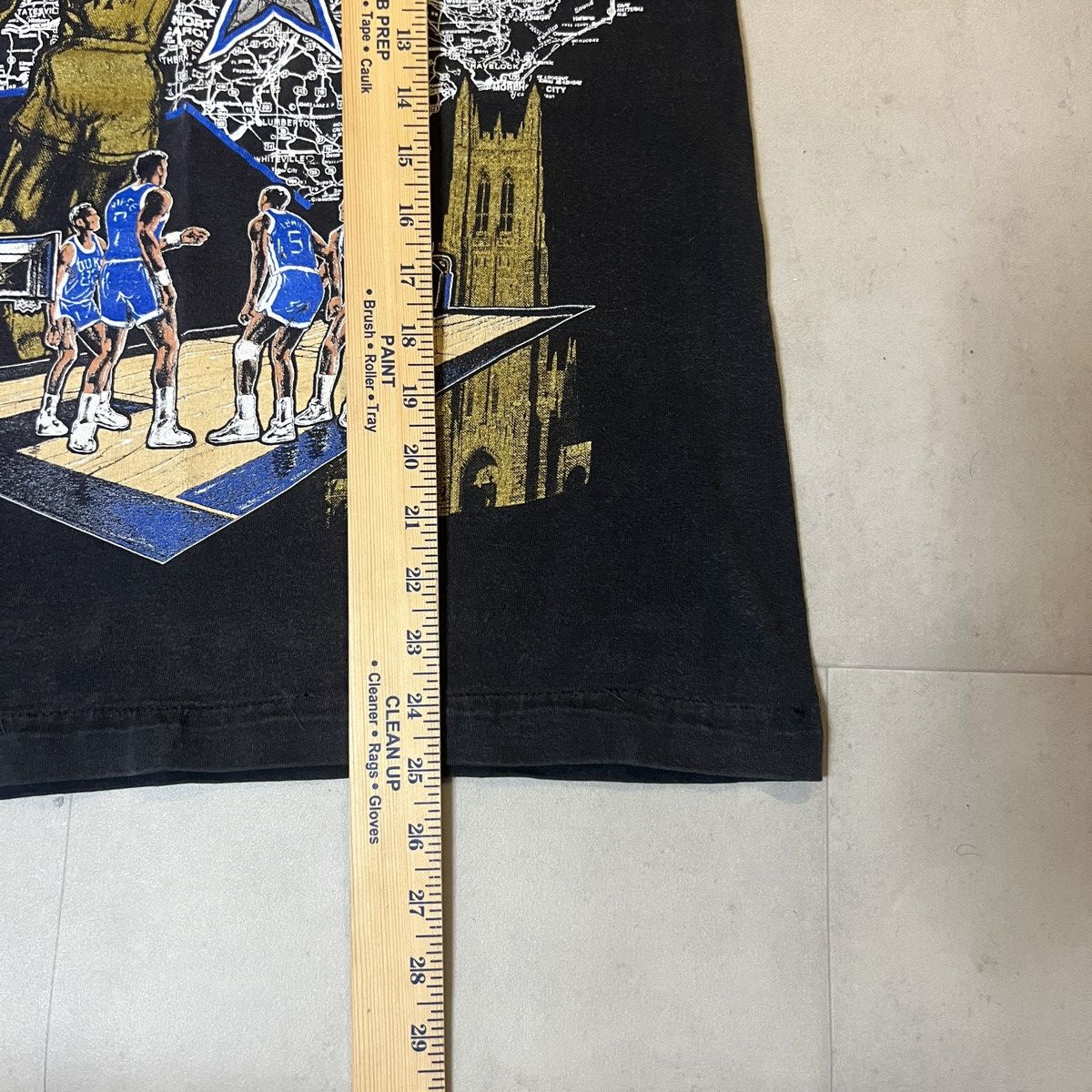 Vintage 1991 NCAA Duke Blue Devils NUTMEG basketball L Single Stitch Size US L / EU 52-54 / 3 - 6 Thumbnail