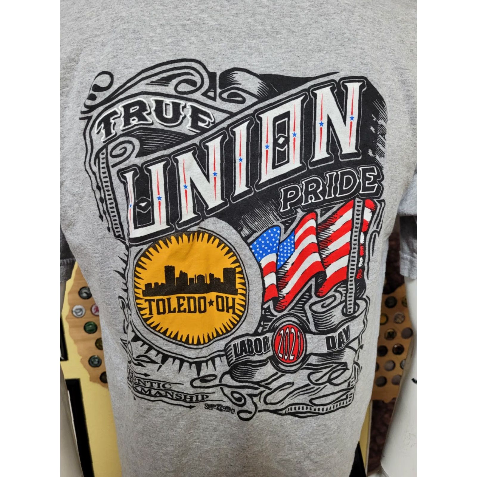 Vintage AFSCME Local 7 Toledo OH T Shirt Large Bayside 90% Cotton 10% Polyester Union Graphic Print Men Crew Neck Short Sleeve Gray/Bayside Regular L Size US L / EU 52-54 / 3 - 4 Thumbnail