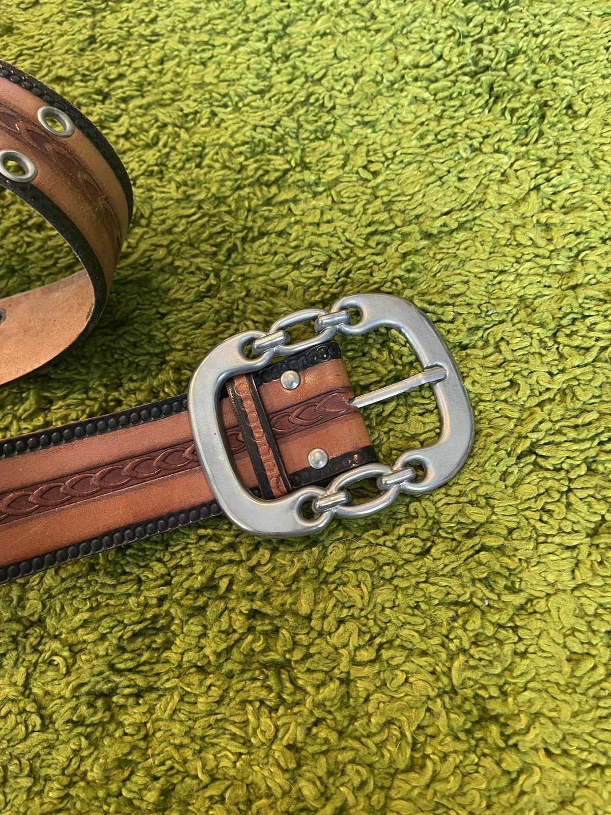 Cowboy Equipment × Genuine Leather × Vintage Western Cowboy style real leather chain pattern buckle belt Size 34 - 2 Thumbnail