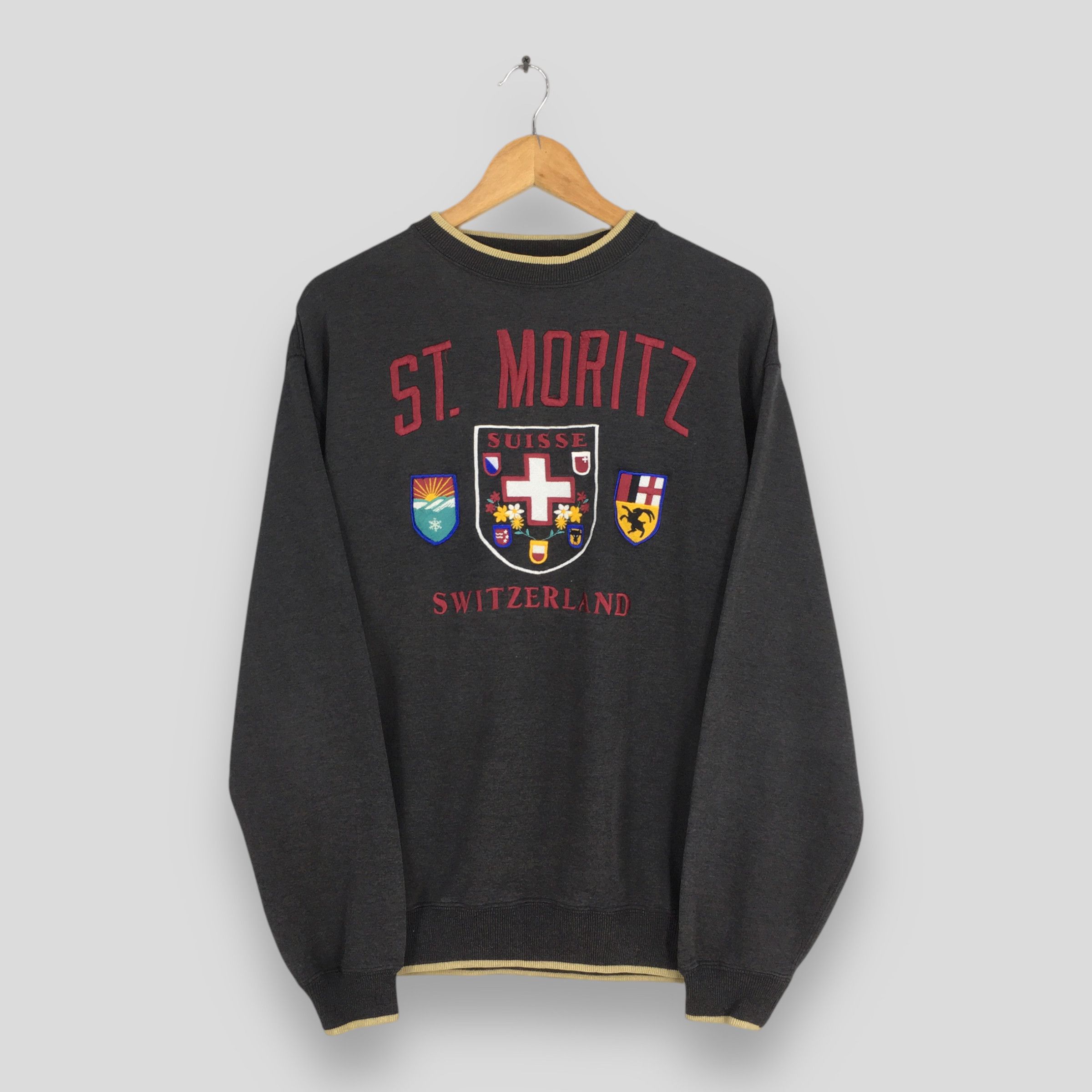 Vintage Vintage 90's Ski St. Moritz Sweatshirt Medium Size US M / EU 48-50 / 2 - 1 Thumbnail