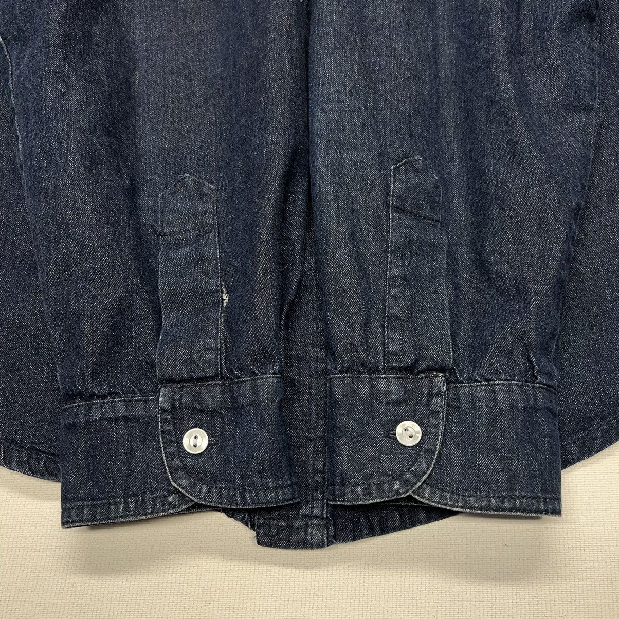 Hard Rock Cafe × Vintage VTG Hard Rock Cafe Denim Shirt Blue Button Queensland Y2K Size US L / EU 52-54 / 3 - 10 Thumbnail