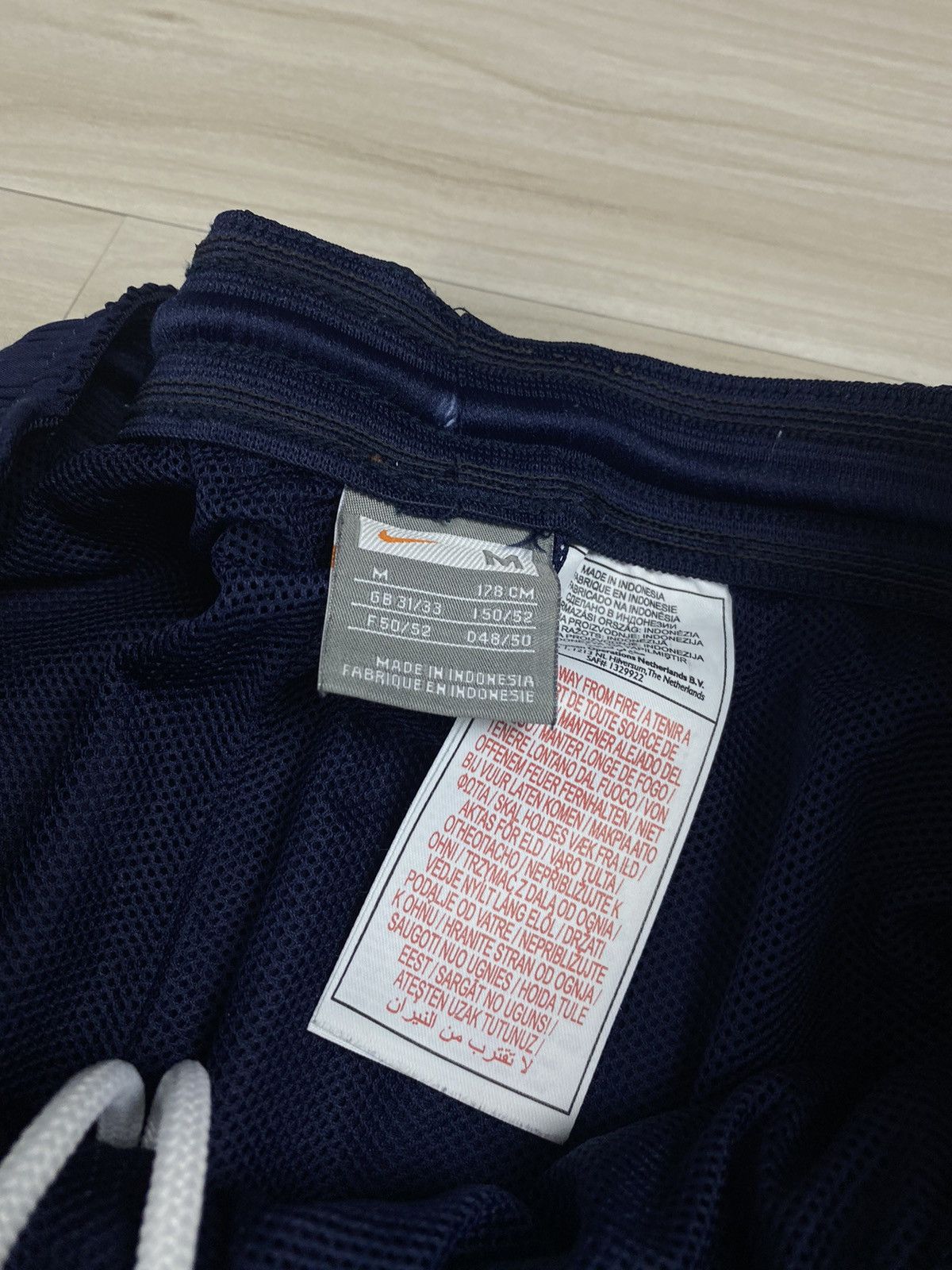 Nike × Vintage Vintage Y2K Nike nylon track Pants Joggers drill Gorpcore Size US 32 / EU 48 - 6 Thumbnail