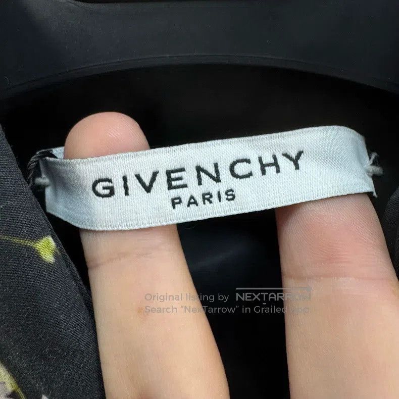 Givenchy Givenchy Jasmine Pearl Neckline Long Sleeve Shirt (Size 37 Size US M / EU 48-50 / 2 - 5 Thumbnail