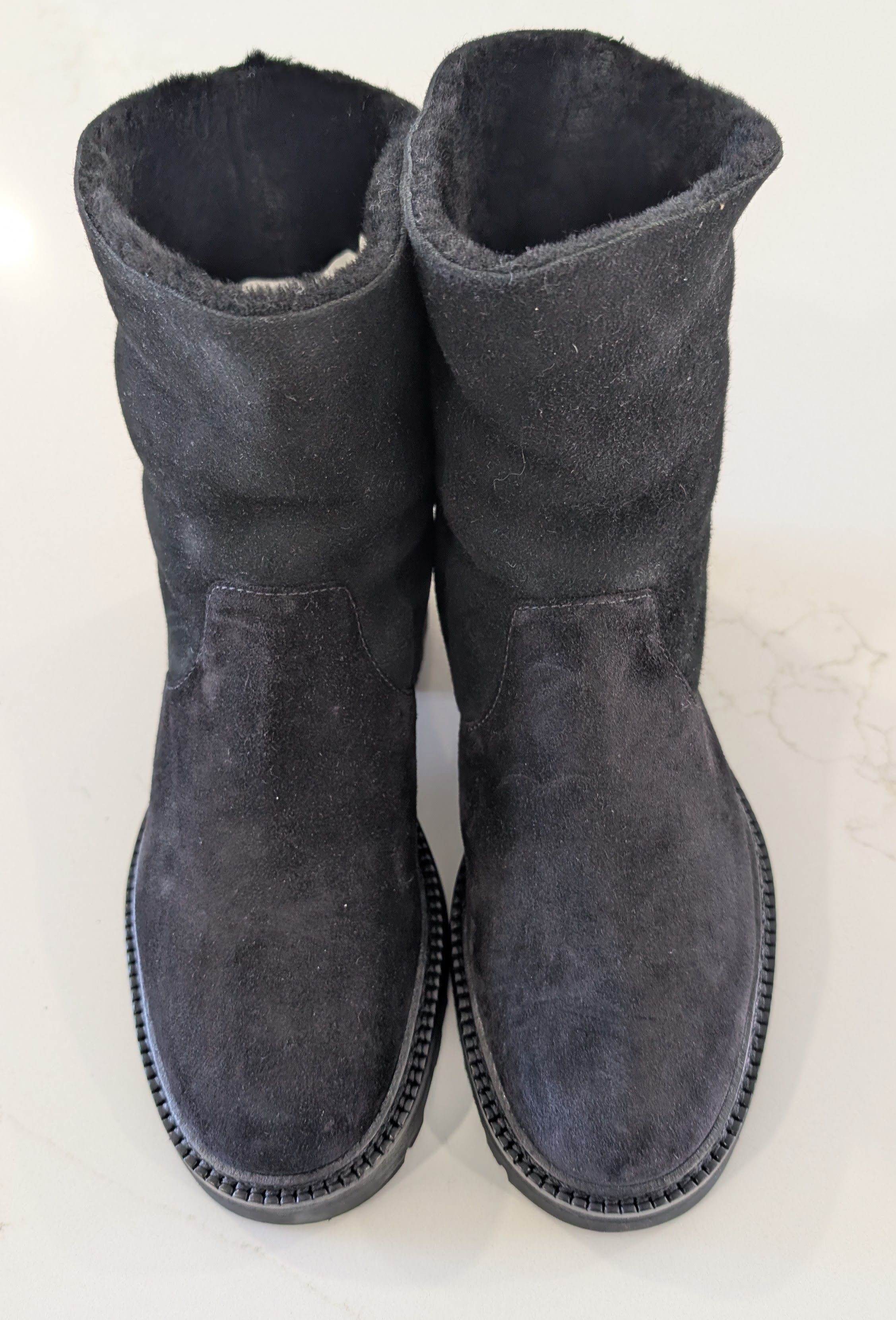 Manolo Blahnik Manolo Blahnik Tomosa Suede Shearling Ankle Boots EU 36 Size US 6 / IT 36 - 2 Thumbnail