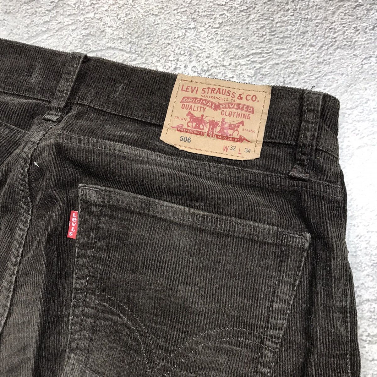 Vintage Vintage 90s Levi's Baggy Wide Leg Distressed Pants Grunge 32 Size US 32 / EU 48 - 6 Thumbnail