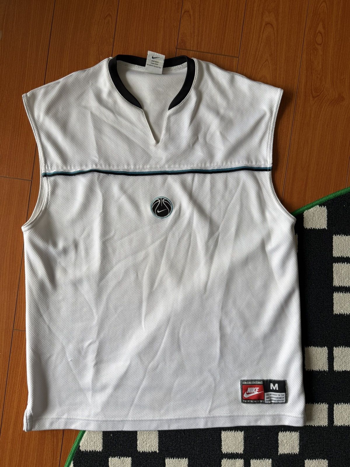 Nike Team Sports warm up tank top Size US L / EU 52-54 / 3 - 1 Thumbnail