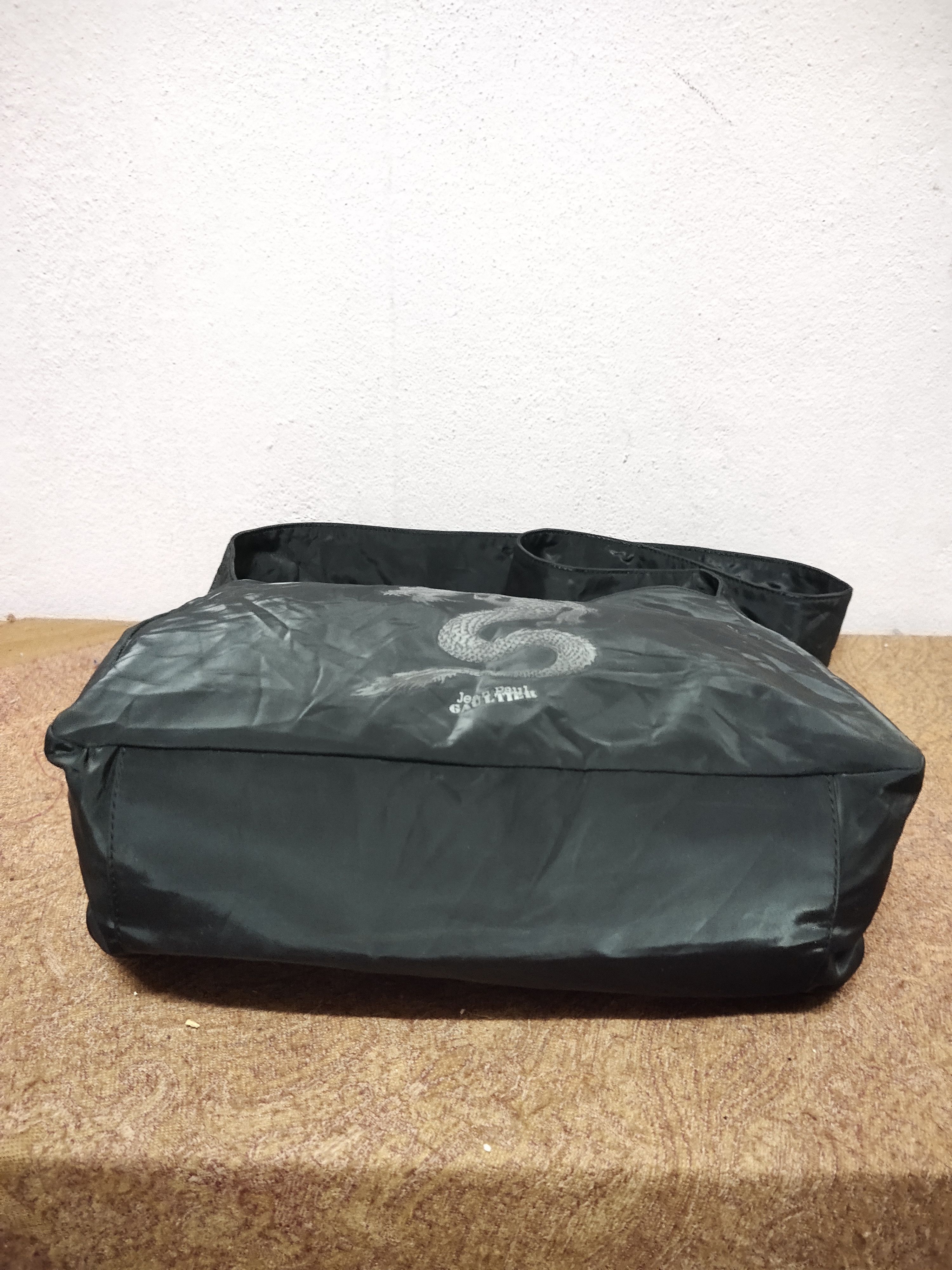 Jean Paul Gaultier Vintage JPG Dragon Print Shoulder Bag Size ONE SIZE - 7 Thumbnail