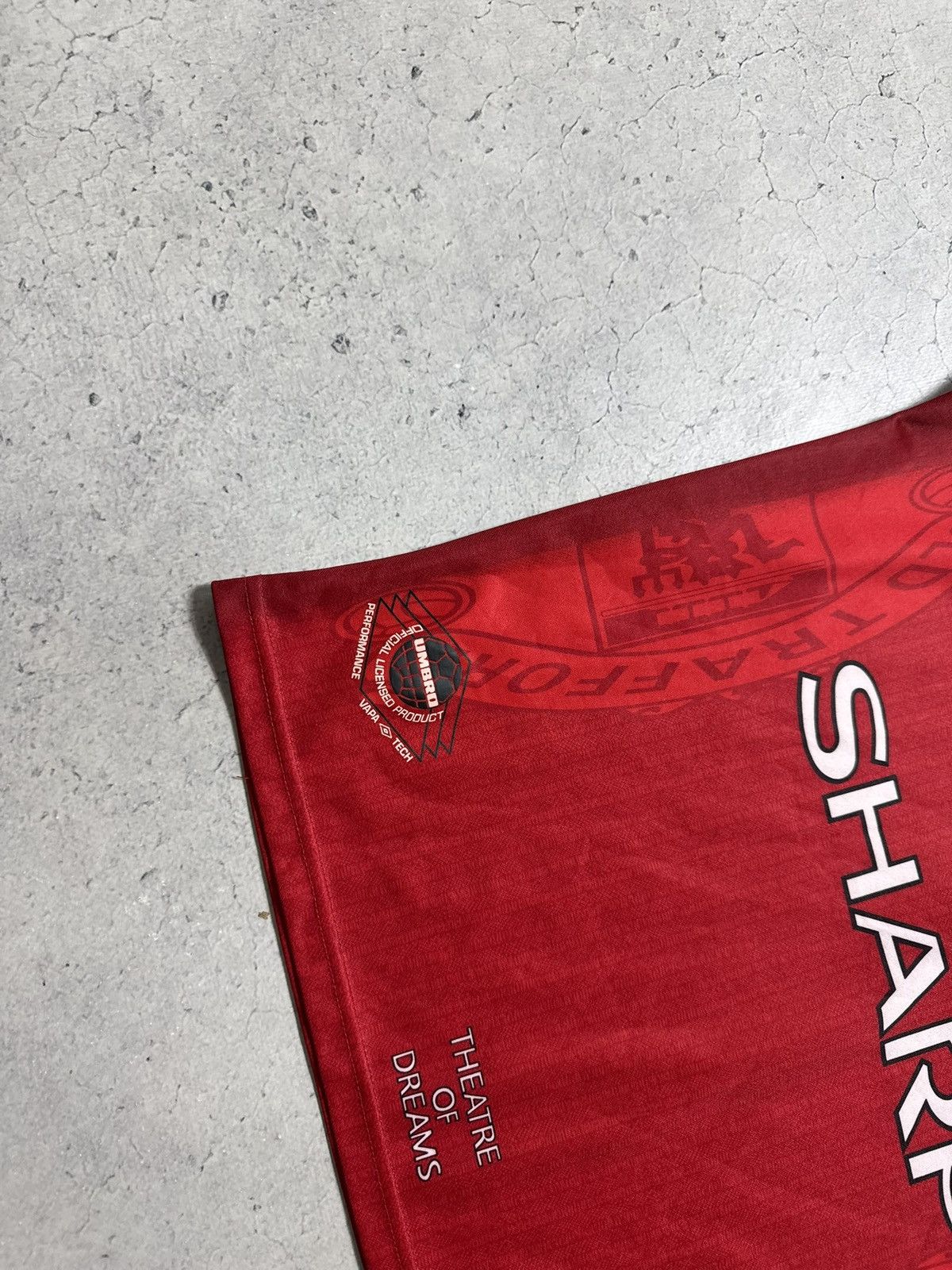 Umbro Umbro FC Manchester United 1996/1998 Vintage Soccer Jersey Size US S / EU 44-46 / 1 - 2 Thumbnail