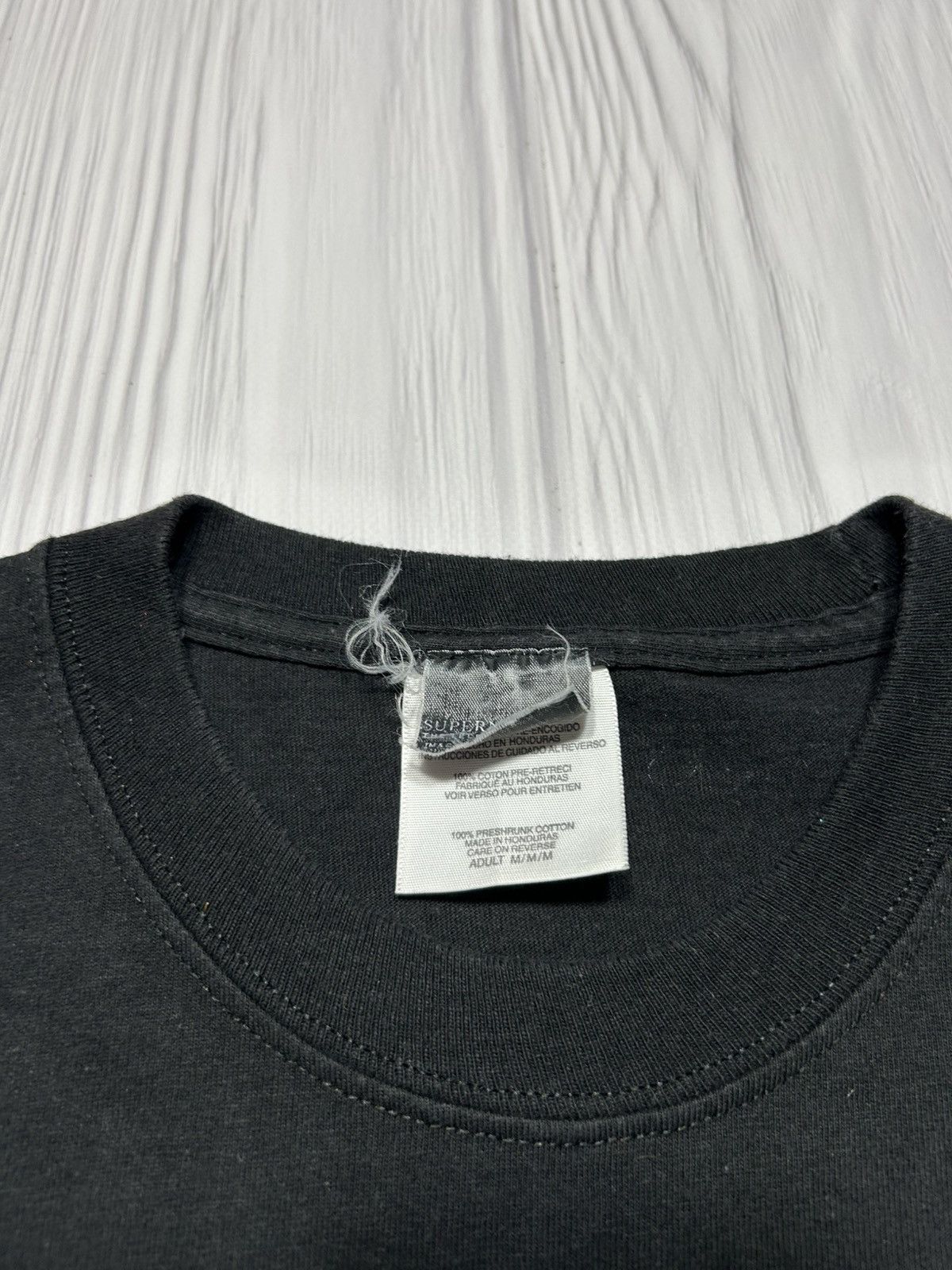 Vintage Vintage Supernatural Demonhunters Dean and Sam Promo T-Shirt Size US M / EU 48-50 / 2 - 8 Thumbnail