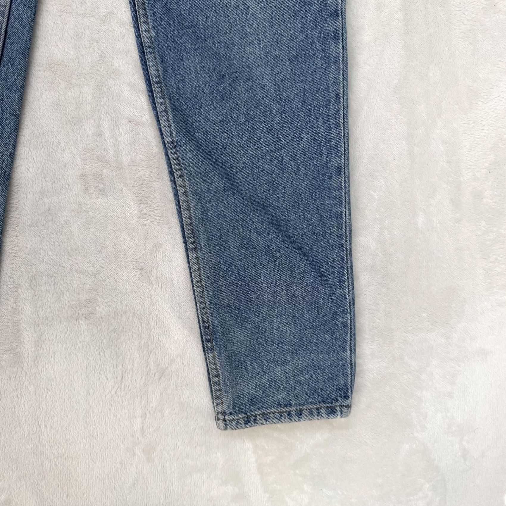 Levi's VINTAGE Levi's 550 Jeans Mens 30x34 Blue Light Wash Relaxed Tapered Leg Denim USA Jeans Mens 30x34 Blue Light Wash Relaxed Tapered Leg Denim USA Size US 32 / EU 48 - 3 Thumbnail