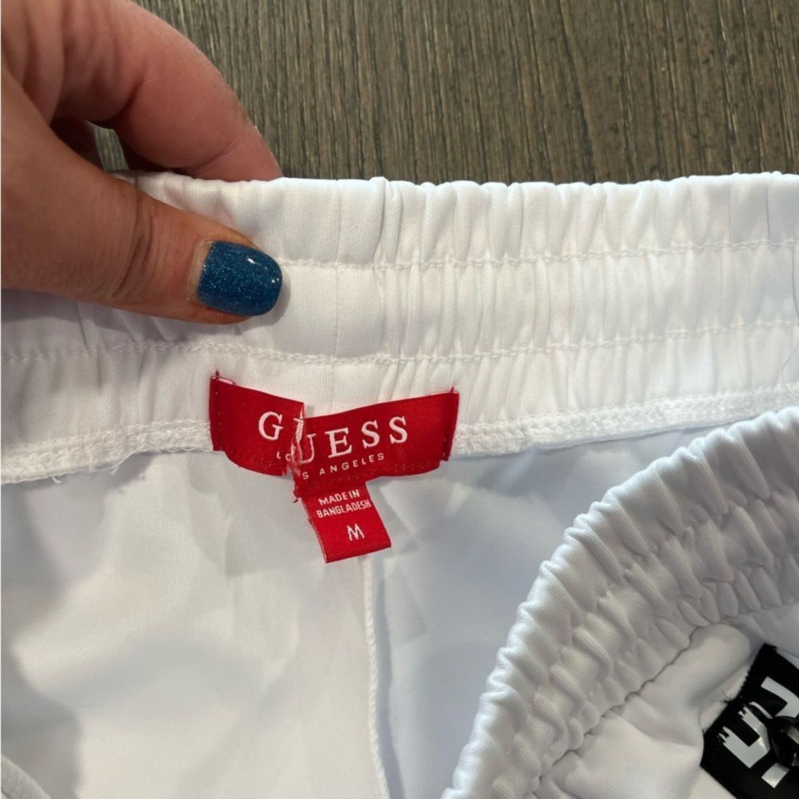Guess NWOT Guess White Cropped Jogger Sweatpants Size M Size 27" / US 4 / IT 40 - 9 Thumbnail