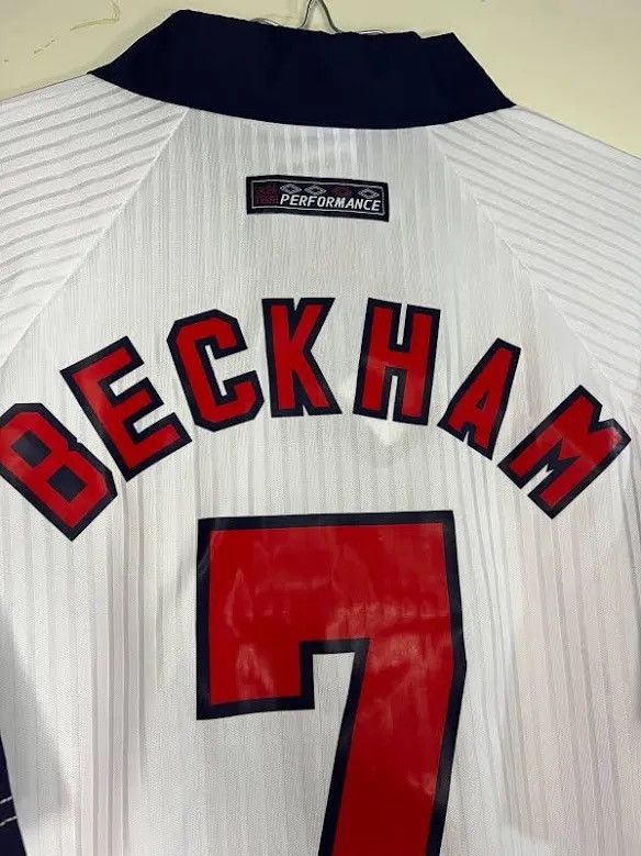 Umbro David Beckham England 1998 World Cup jersey Size US M / EU 48-50 / 2 - 5 Thumbnail