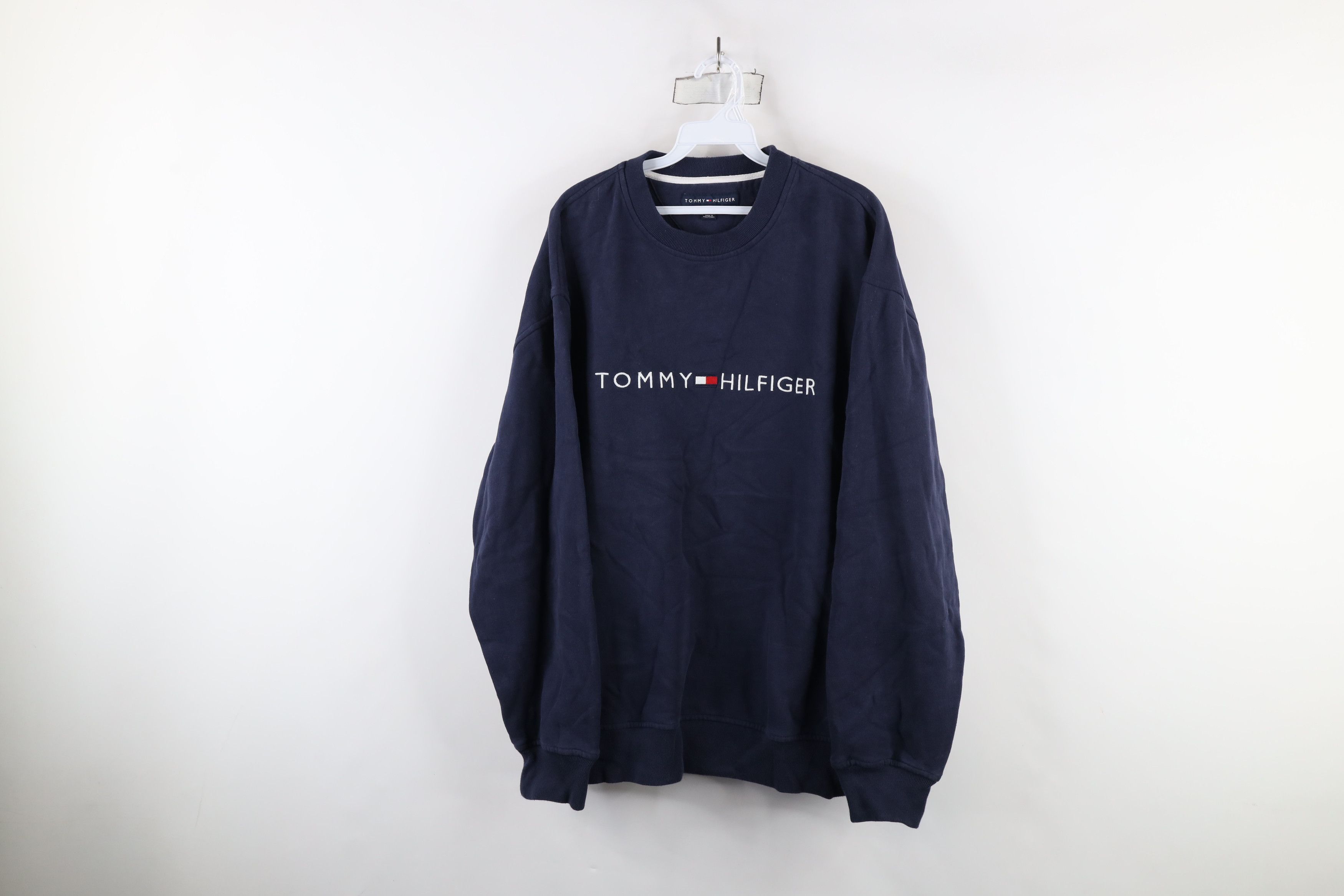 Tommy Hilfiger × Vintage Vintage Tommy Hilfiger Spell Crewneck Sweatshirt Navy Blue Size US L / EU 52-54 / 3 - 1 Thumbnail