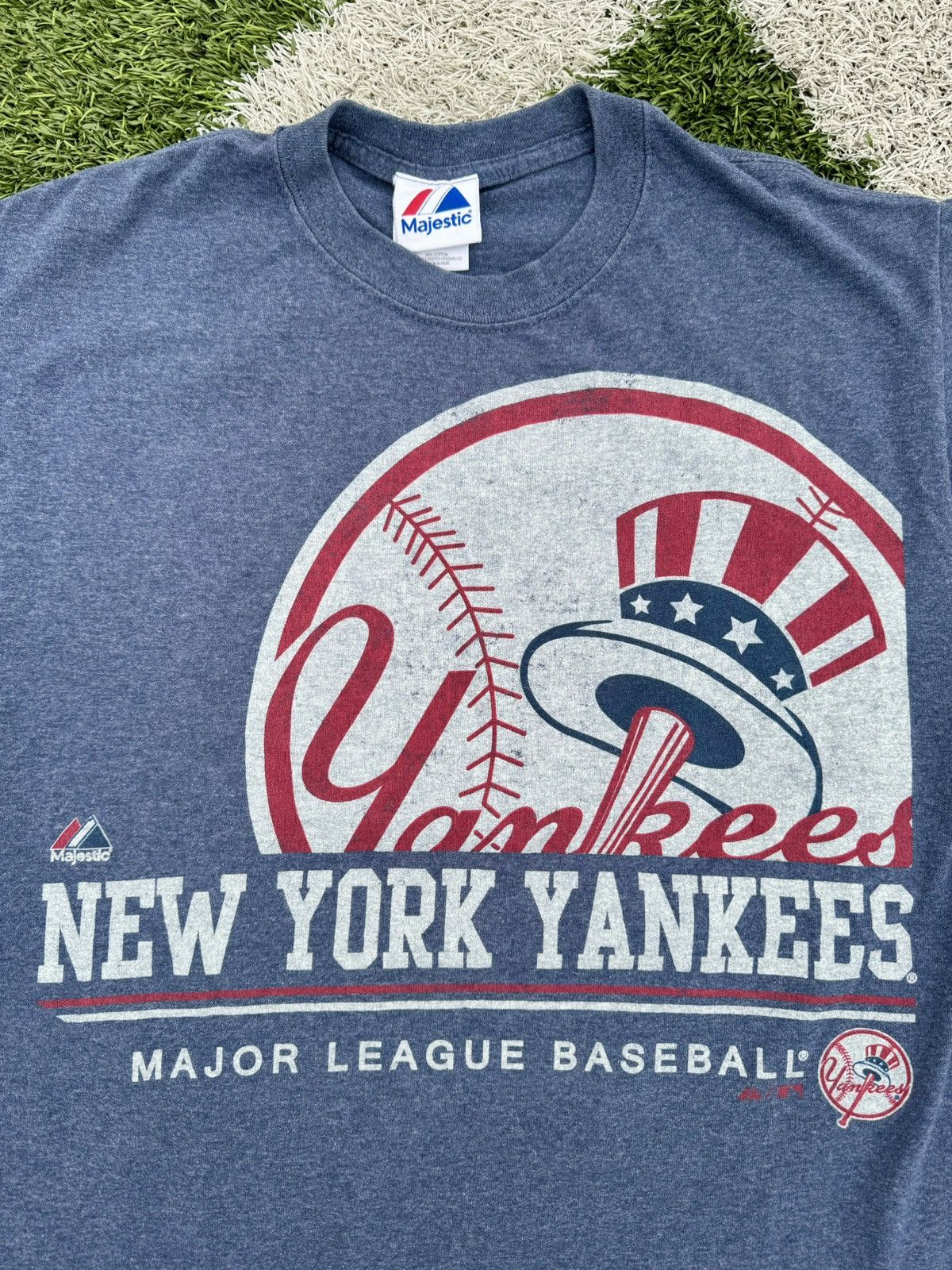 Majestic × New York Yankees × Vintage Vintage New York Yankees Majestic MLB T-Shirt Size US S / EU 44-46 / 1 - 4 Thumbnail