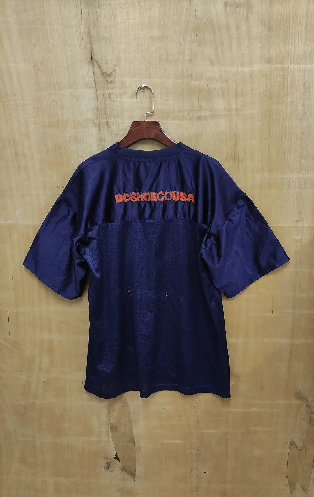 DC DC SHOES CO USA VINTAGE BASKETBALL JERSEY Size US L / EU 52-54 / 3 - 5 Thumbnail