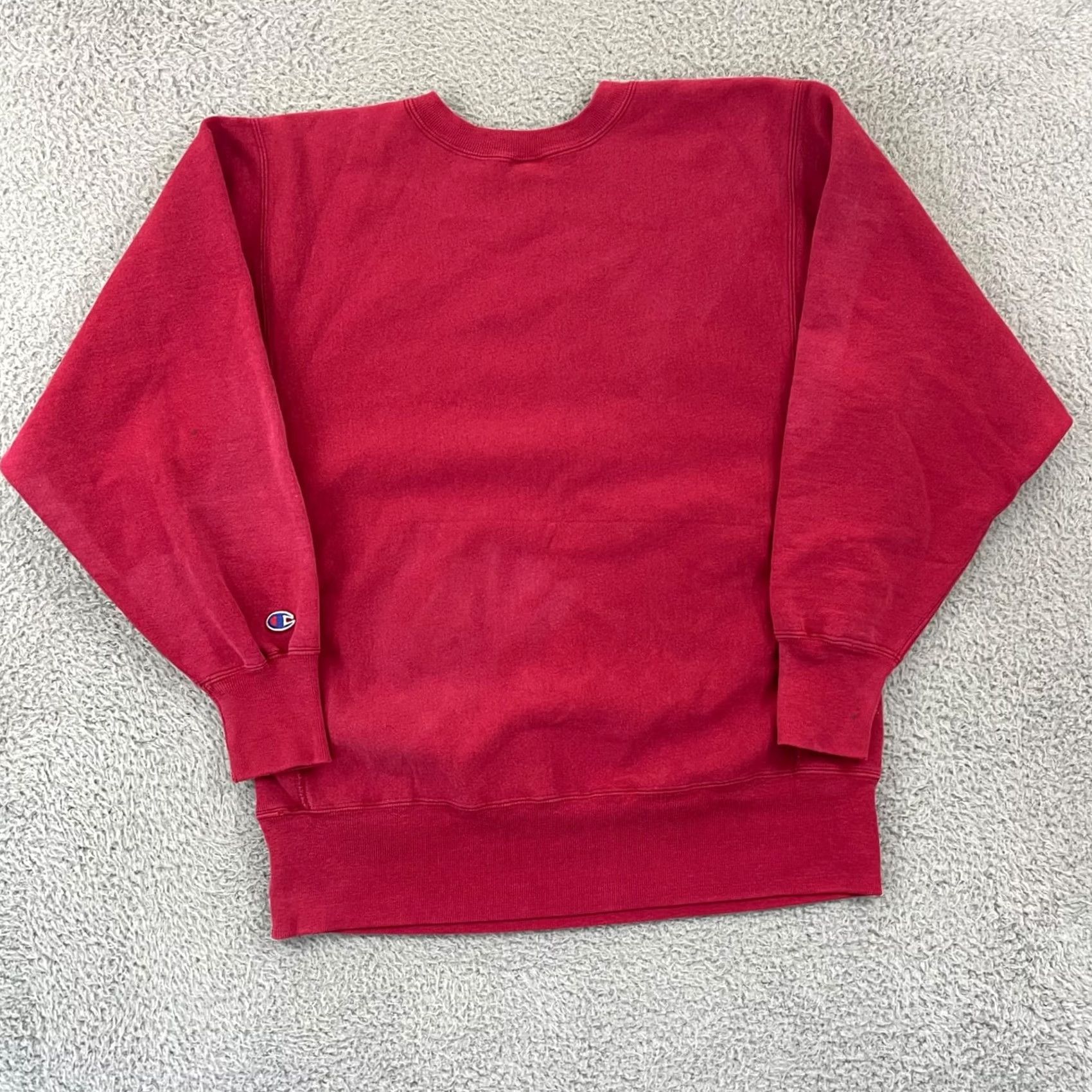 Champion VINTAGE Champion Reverse Weave Sweatshirt Men Adult L Shippensburg University 90s USA Red Cotton Blend Logo 80s 90s Designer USA Size US L / EU 52-54 / 3 - 6 Thumbnail