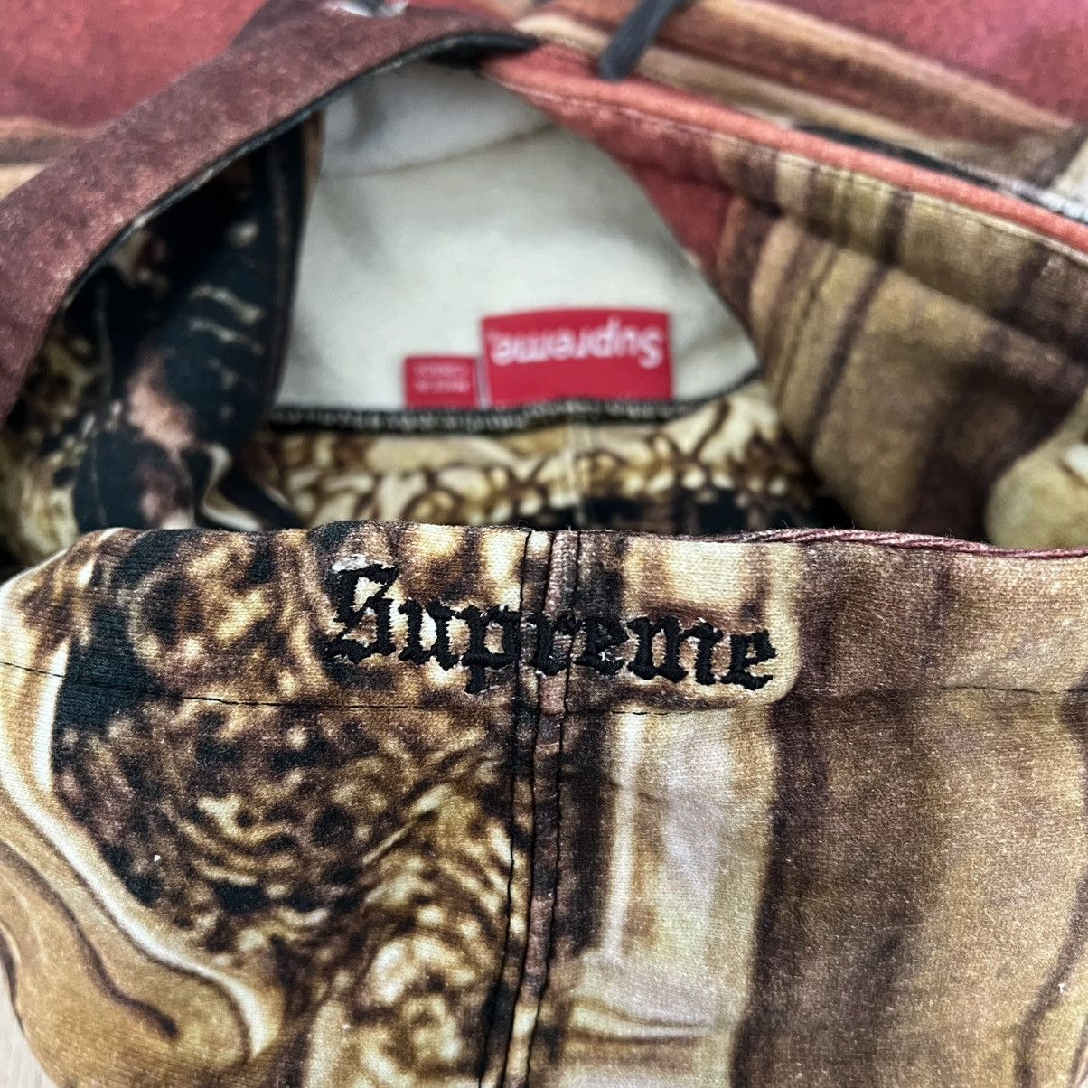 Supreme Supreme X Scarface FW2017 ”The World Is Yours” Hoodie Rare Size US M / EU 48-50 / 2 - 10 Thumbnail
