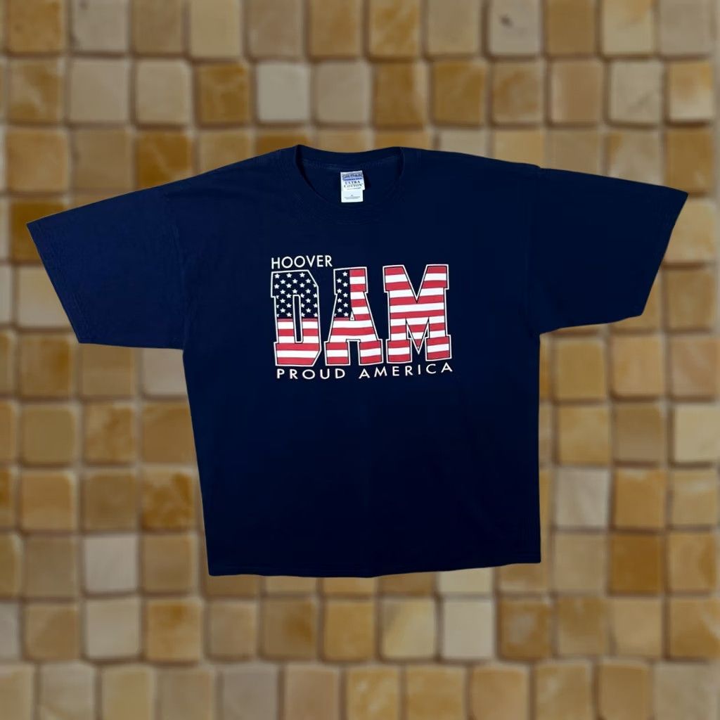 Gildan Vintage Hoover Dam "Proud America" USA Tourist Graphic Navy Blue T-Shirt XL Size US XL / EU 56 / 4 - 1 Thumbnail