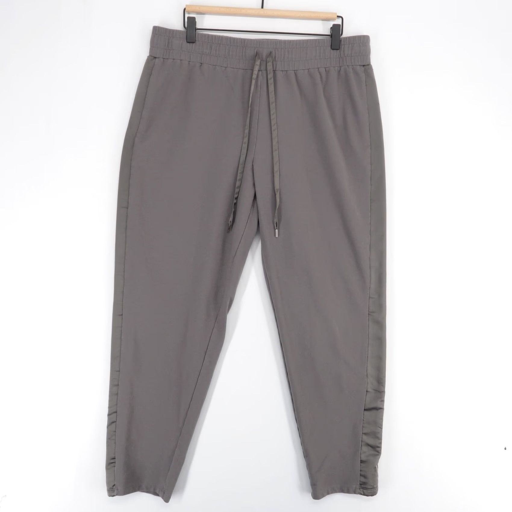Jason Wu Jason Wu Sweatpants Womens L Gray Drawstring Elastic Waist Satin Side Panel Pants Size 36" / US 14 / IT 50 - 2 Thumbnail