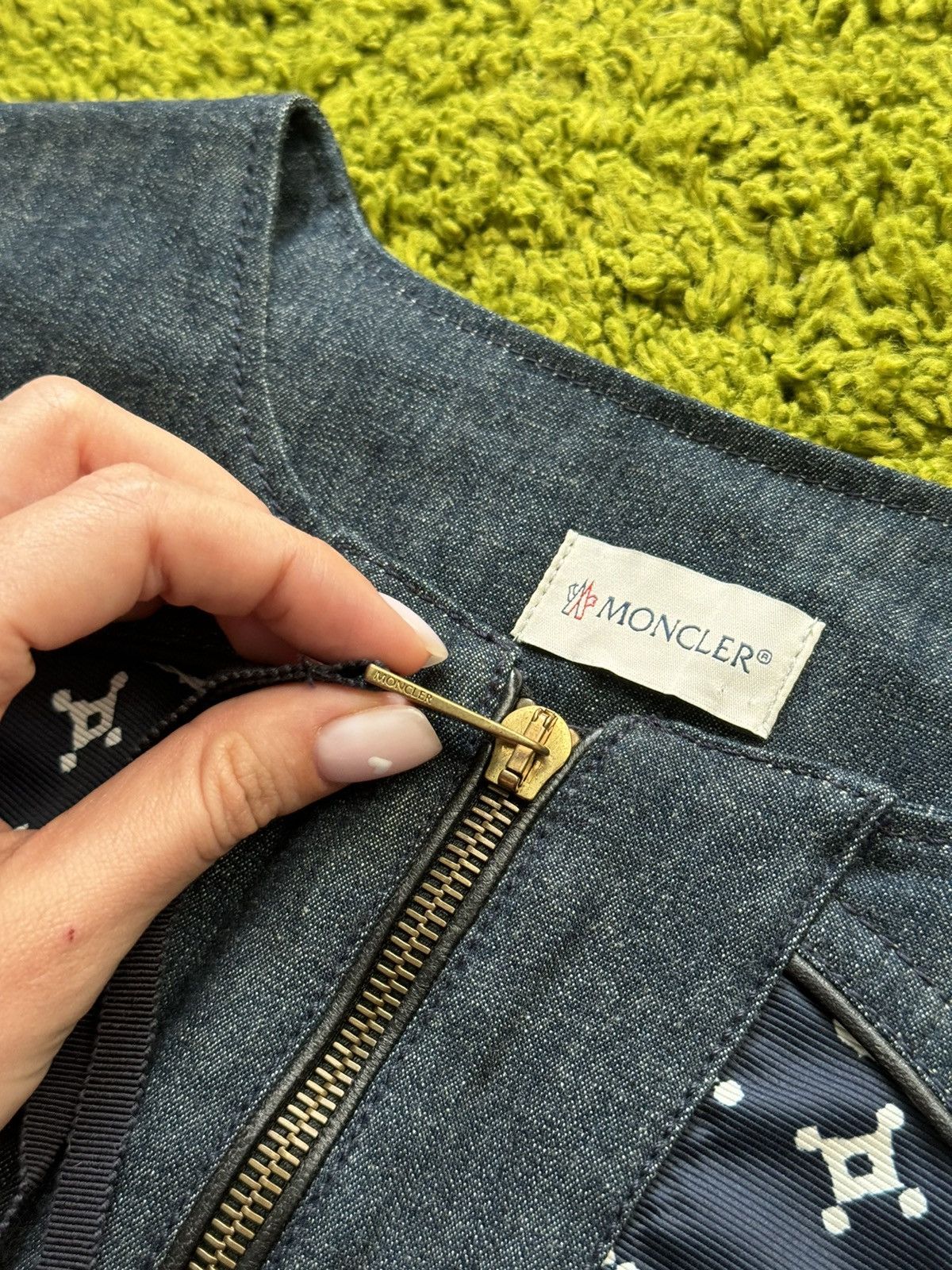 Designer × Moncler × Moncler Grenoble Moncler bandana pattern denim dress abito senza maniche Size M / US 6-8 / IT 42-44 - 8 Thumbnail