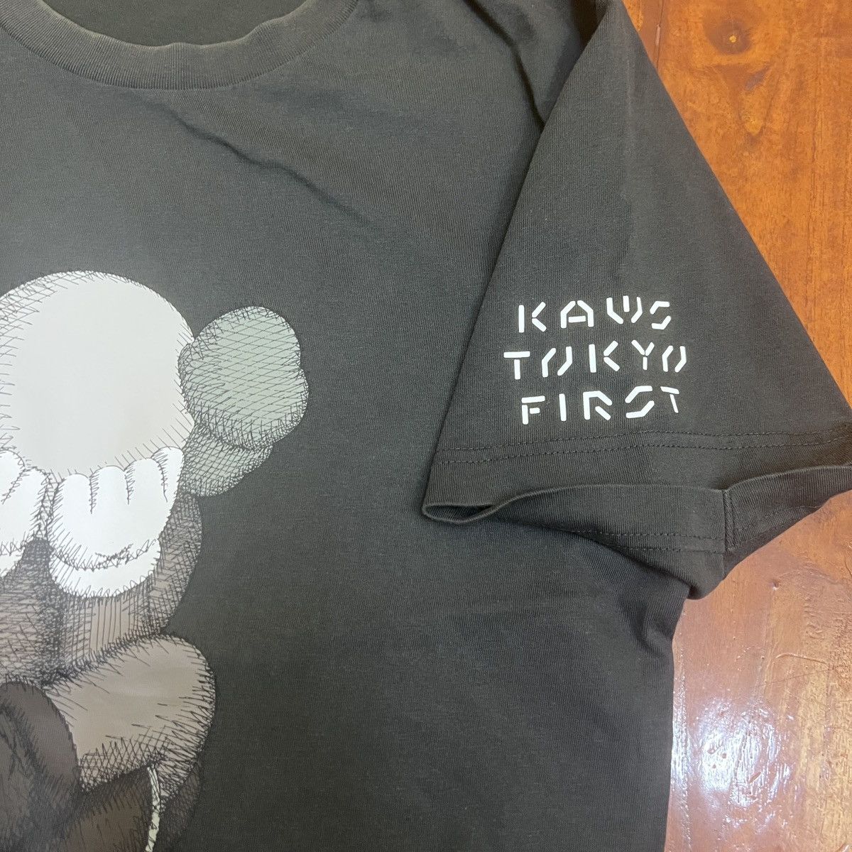 Kaws Kaws Big Logo Shirt Size US L / EU 52-54 / 3 - 3 Thumbnail