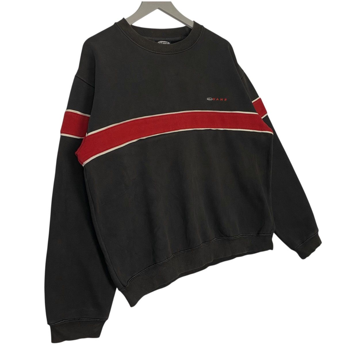 Vintage Vintage Vans Embroidered Sweatshirt Crewneck Black Size L Size US M / EU 48-50 / 2 - 3 Thumbnail