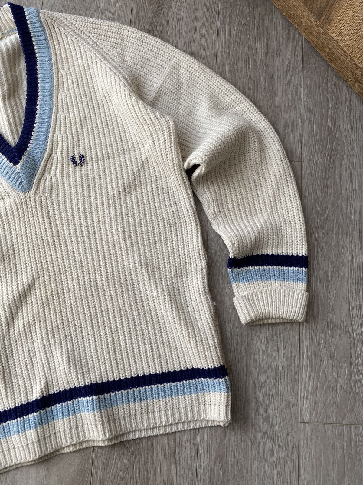Fred Perry × Vintage Fred Perry vintage v neck sweater knit white tennis cable Size US M / EU 48-50 / 2 - 3 Thumbnail