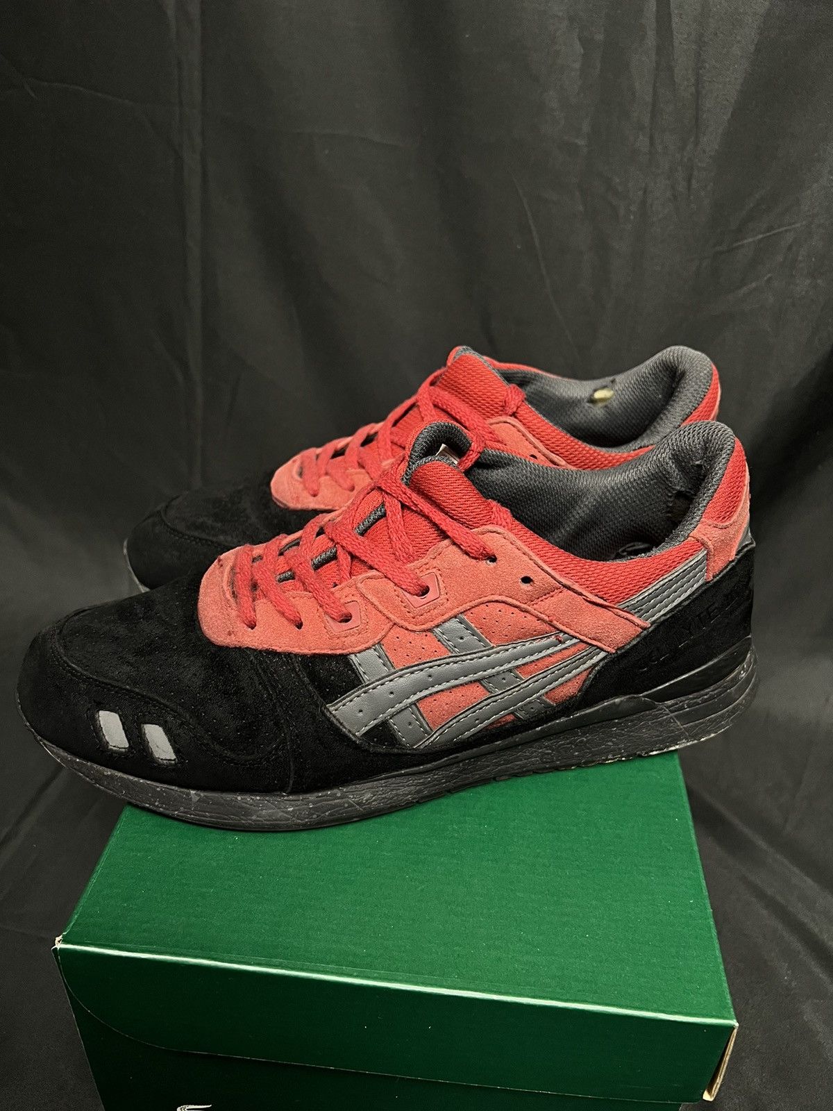 Asics × Japanese Brand Asics Gel Lyte 3 Christmas Pack Size US 10 / EU 43 - 4 Thumbnail