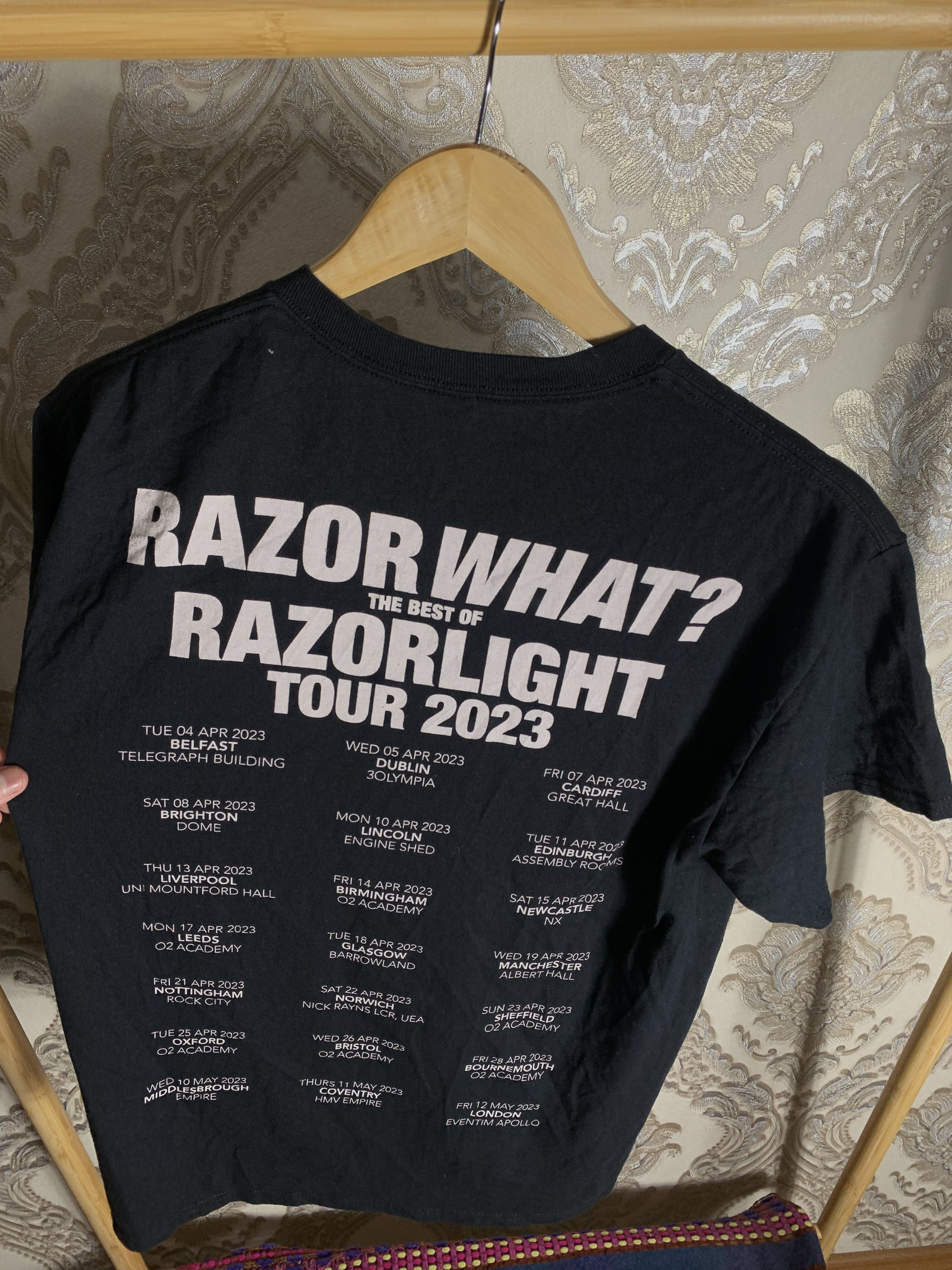 Band Tees VINTAGE RAZORLIGHT WORLD TOUR ROCK T-SHIRT METAL PUNK Y2K Size US M / EU 48-50 / 2 - 4 Thumbnail