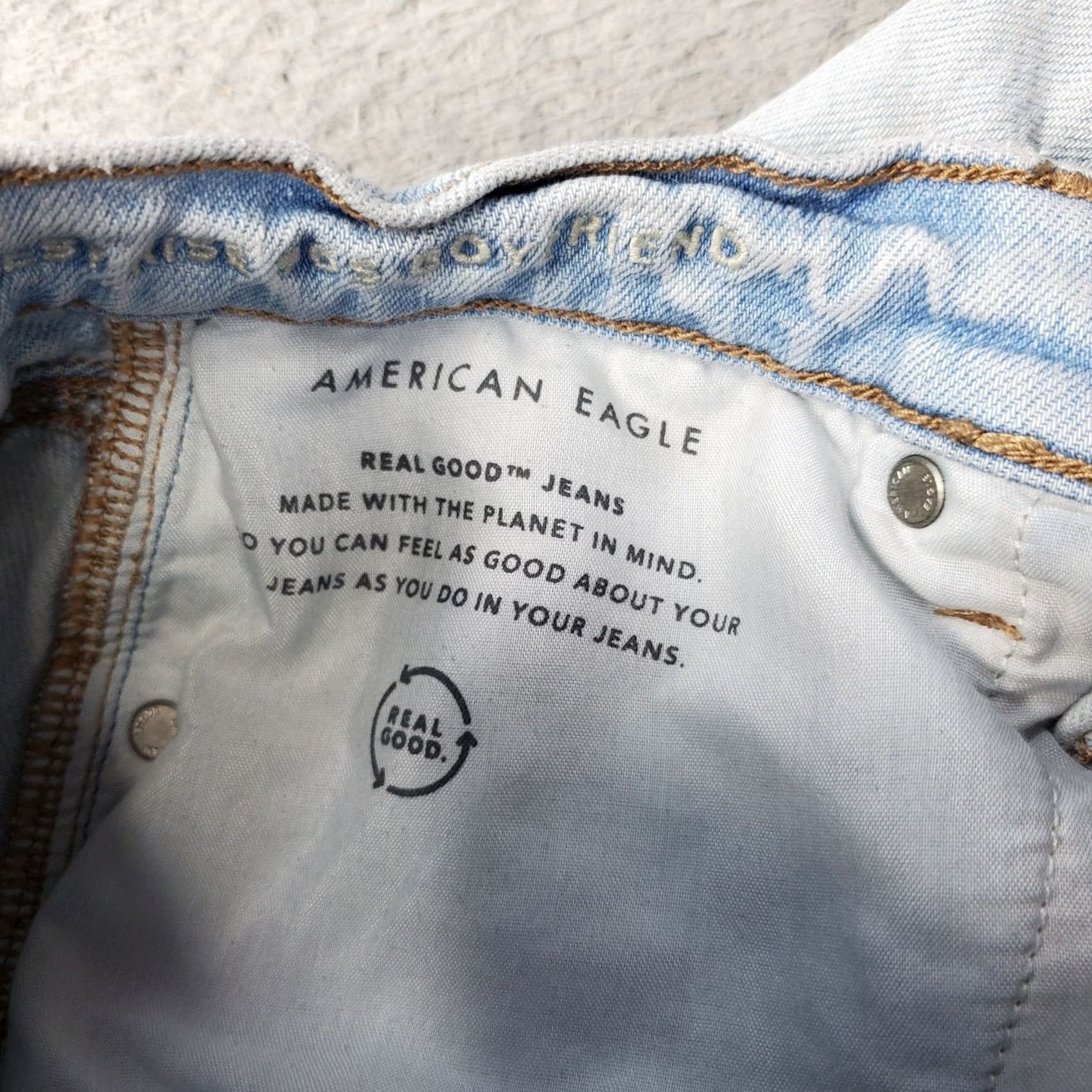 American Eagle Outfitters American Eagle Outfitters Boyfriend Jeans Women Size 8 Blue Distressed Frayed Hem Denim Distressed, Button Closure Size 30" / US 8 / IT 44 - 6 Thumbnail