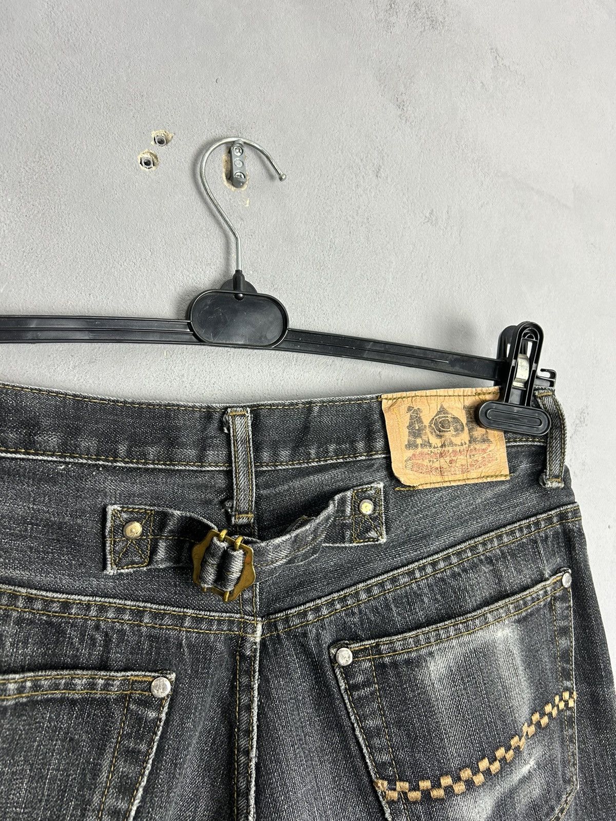 Japanese Brand Vintage Japanese Selvedge Denim Jeans Cinch Back Distressed Size US 31 - 3 Thumbnail