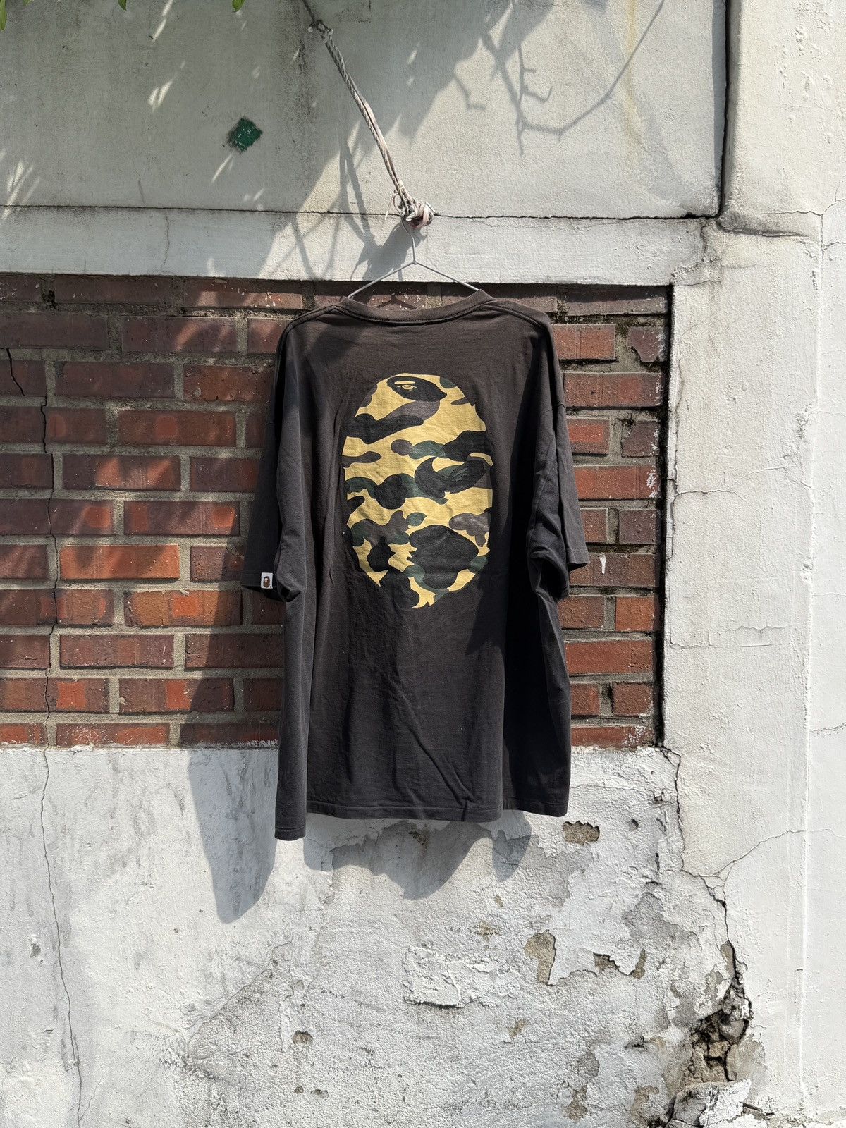 Bape 1st Camo Big Ape Head Tee Size US XXL / EU 58 / 5 - 2 Thumbnail