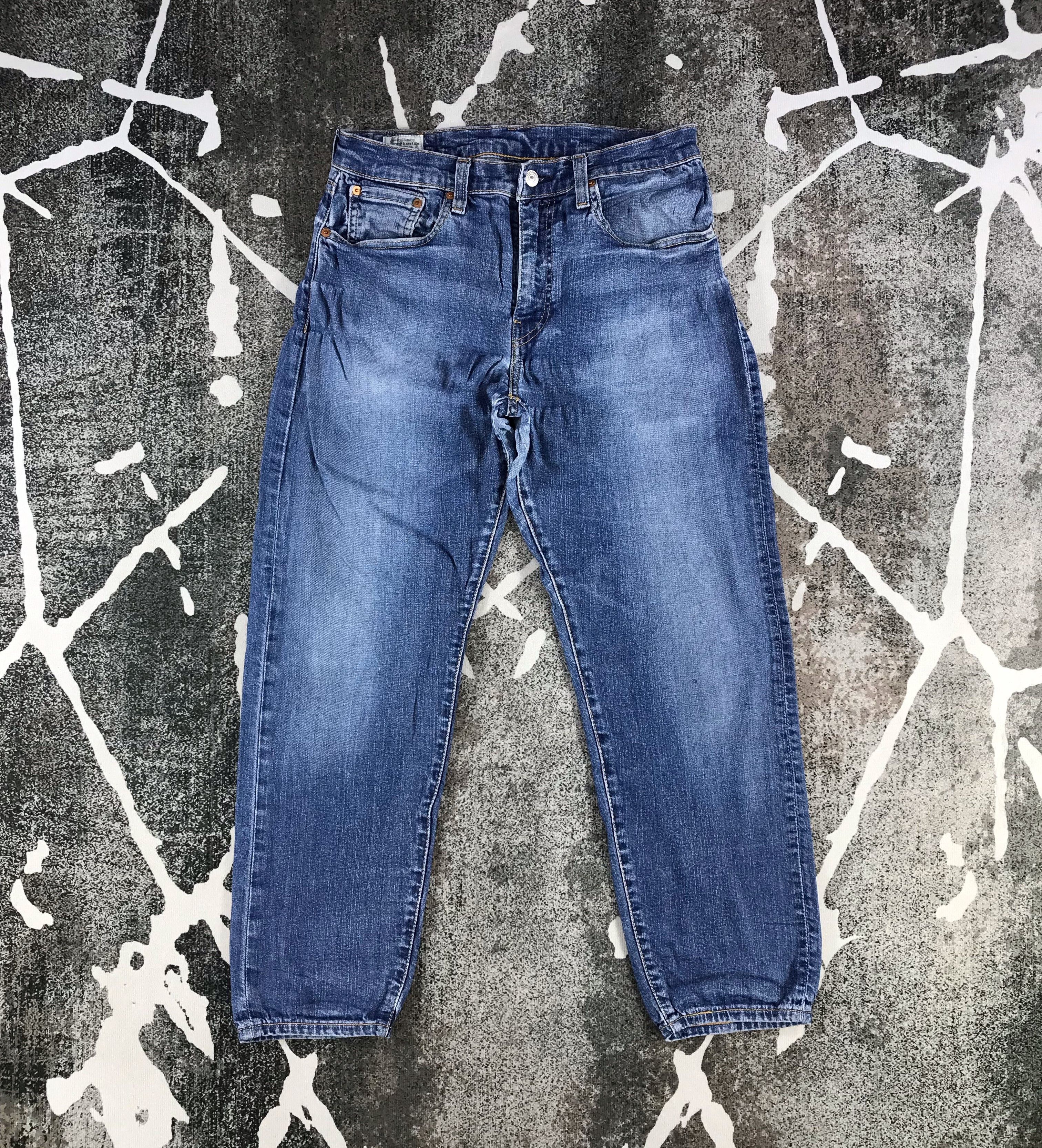 Levi's Vintage Levis 512 Jeans Blue Wash Denim KJ874 Size US 32 / EU 48 - 1 Thumbnail
