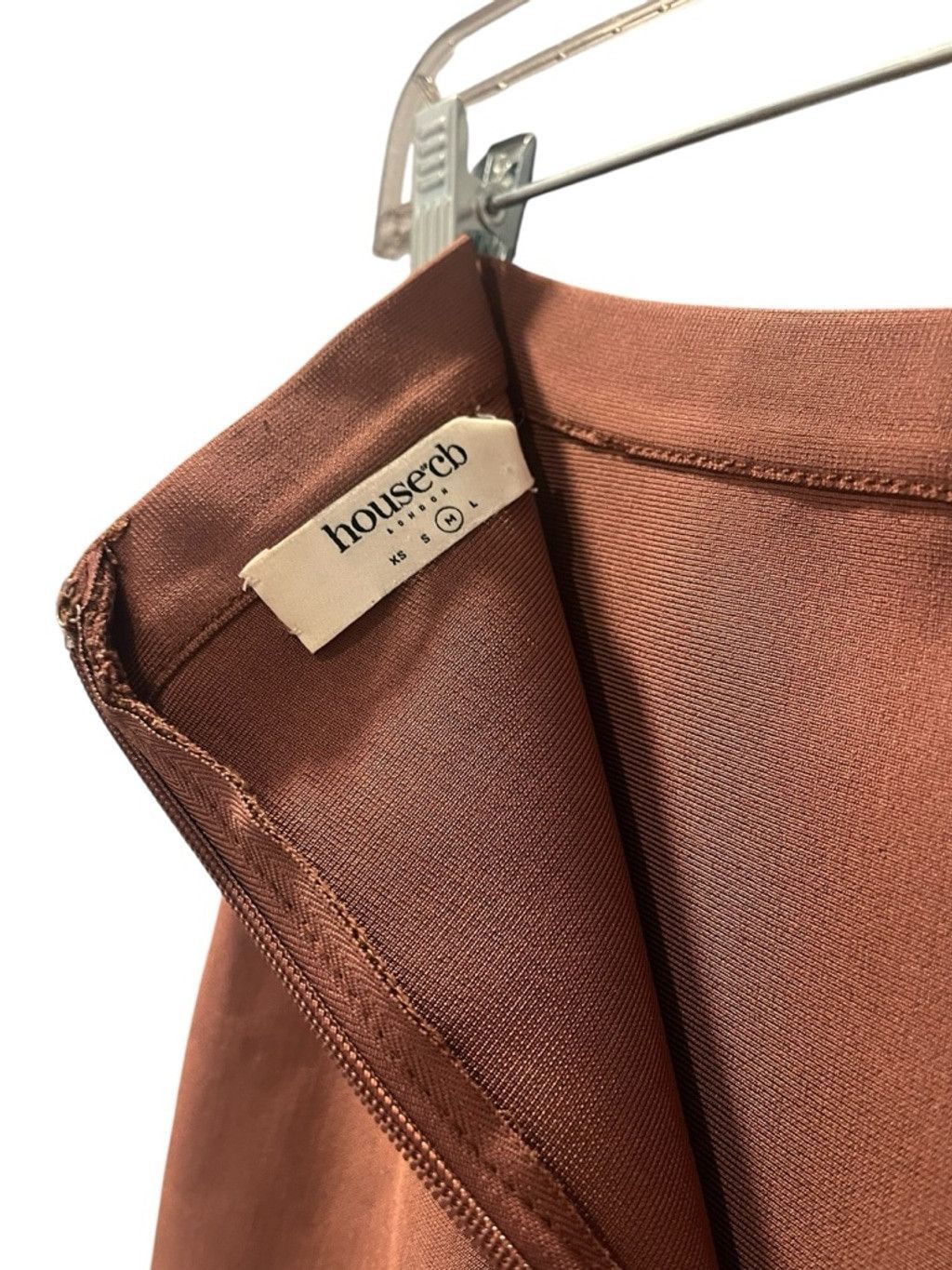 House of CB House of CB Tan High Rise Pintuck Flare Dress Pants Medium Size 26" / US 2 / IT 38 - 7 Thumbnail