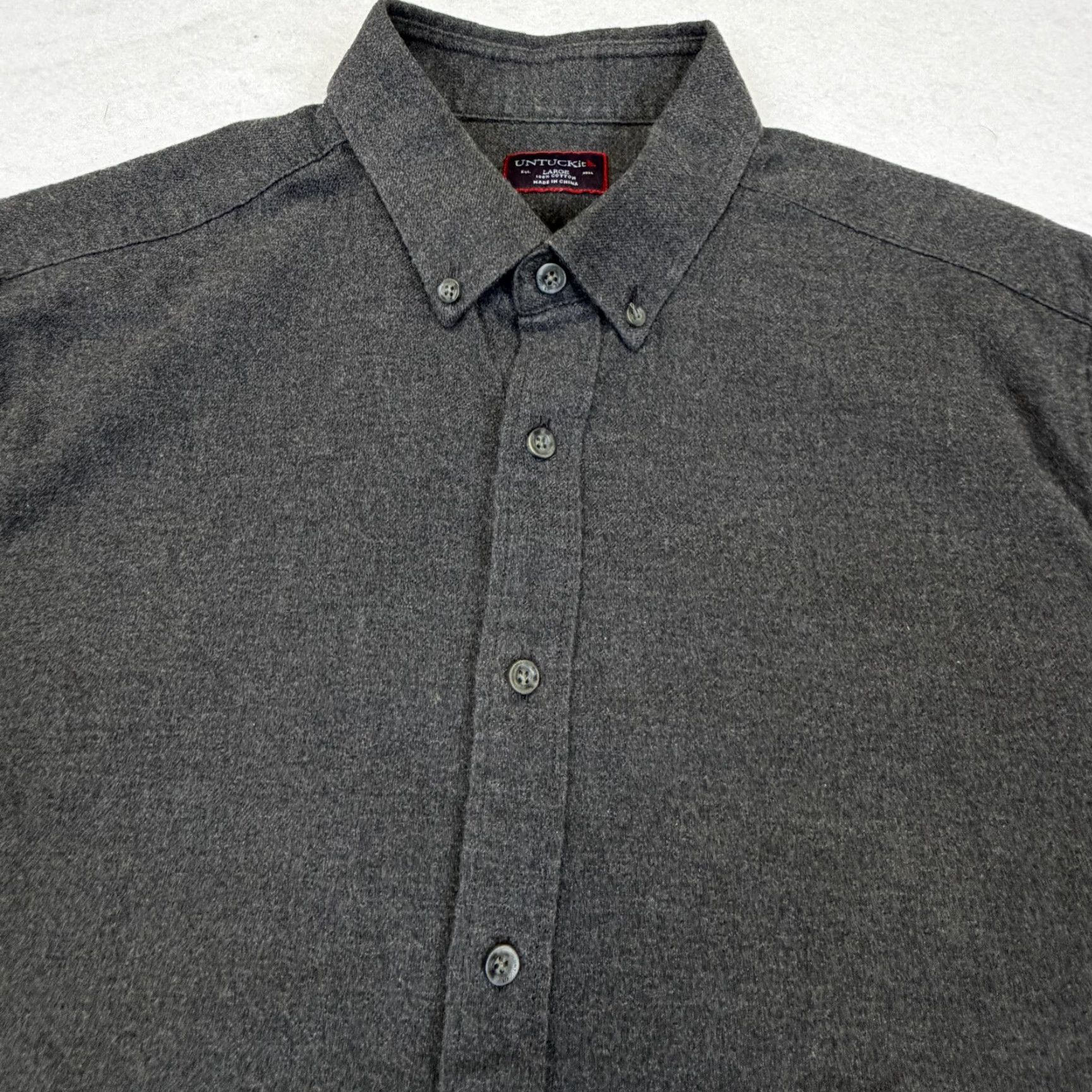 UNTUCKit UNTUCKit Shirt Mens Large Gray Flannel Button-Down Long Sleeve Untucked Fit Button Up Cotton Solid Casual, Business Men Large Gray UNTUCKit Shirt Size US L / EU 52-54 / 3 - 5 Thumbnail